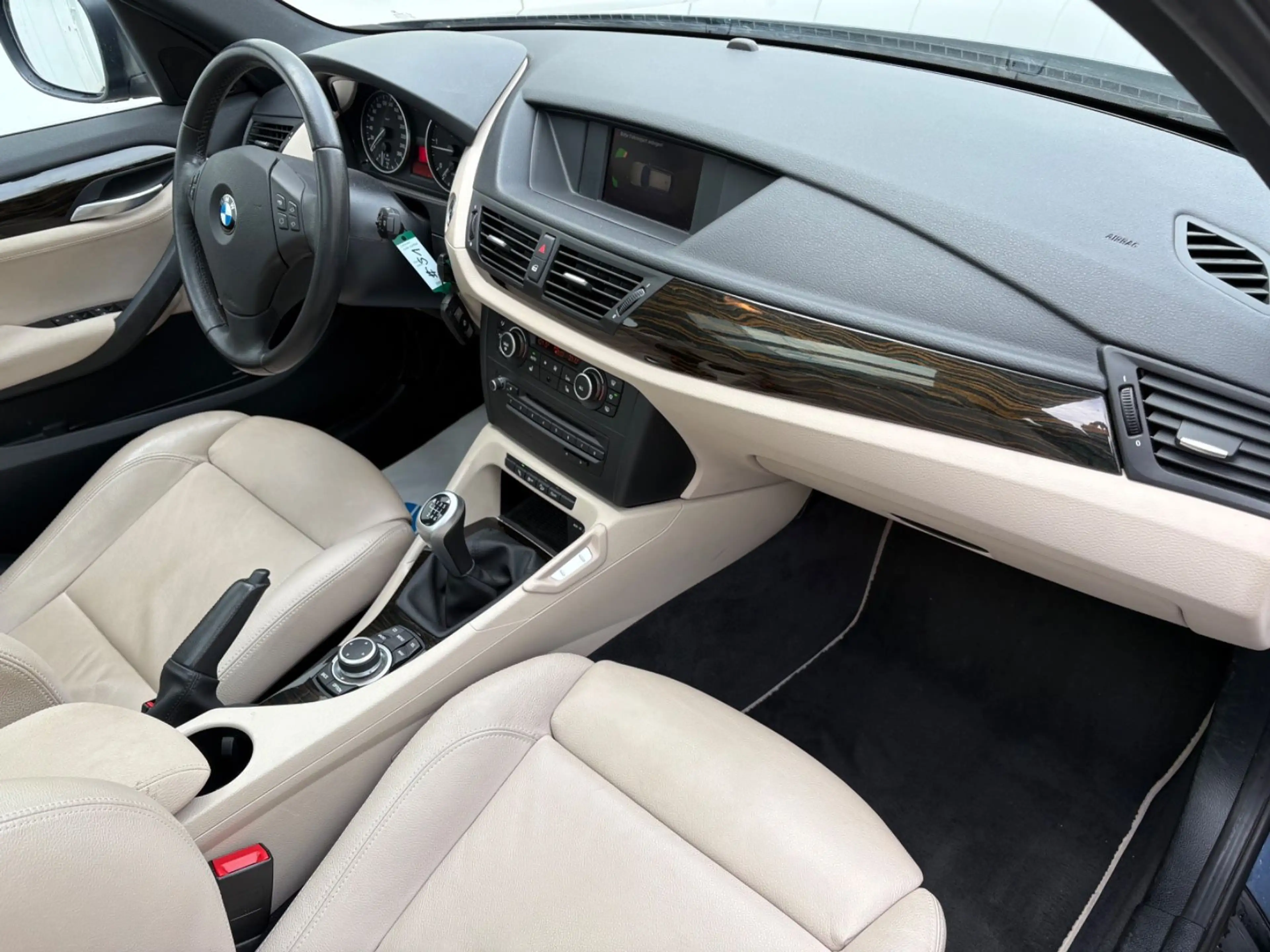 BMW X1 xDrive 23 d/1HAND/PANO/NAVI/SHZ/LEDER/S+W — photo 12