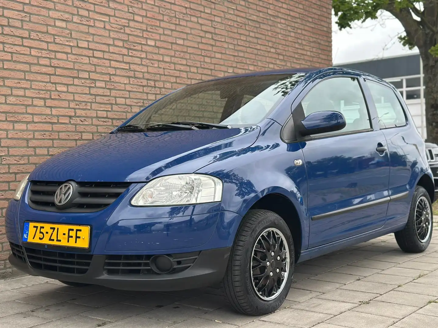 Volkswagen Fox 1.2 Trendline Blauw - 1