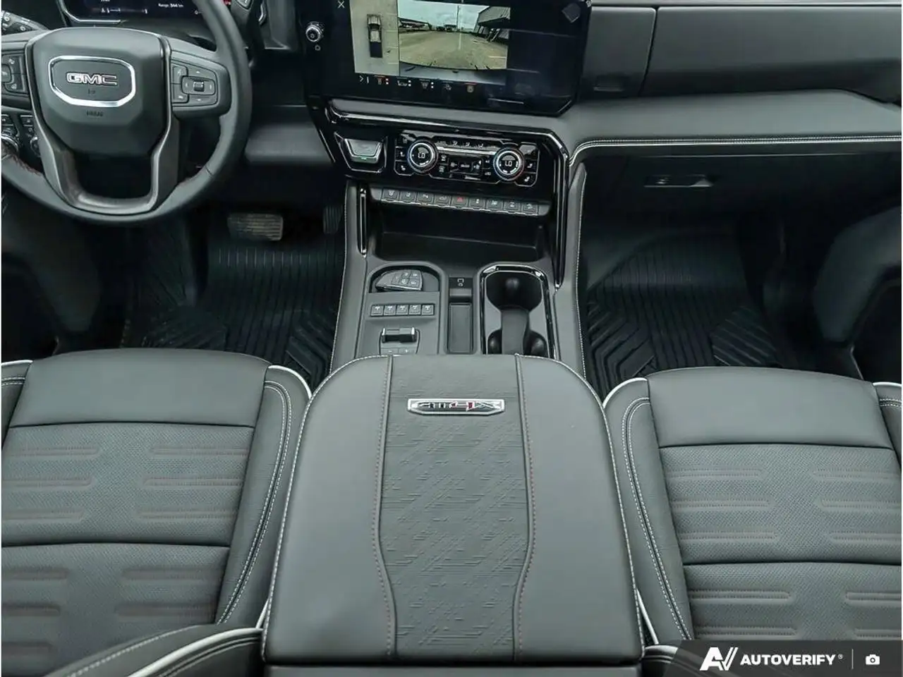 GMC Sierra 2500HD снимка GMC Sierra 2500HD