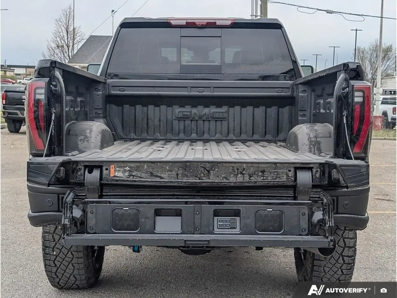GMC Sierra 2500HD снимка GMC Sierra 2500HD
