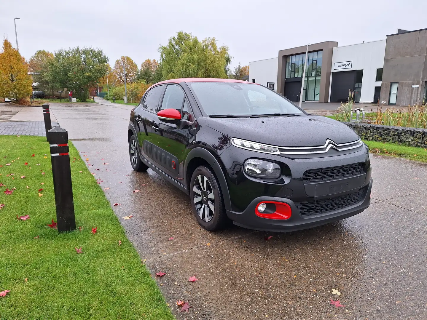 Citroen C3 C3 Pure Tech 82 ELLE Zwart - 2