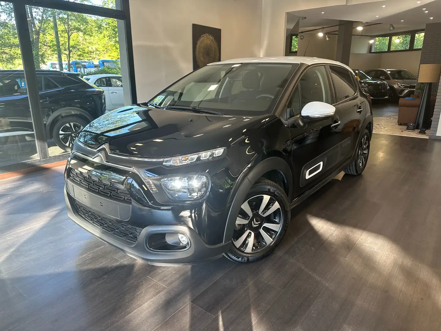 Citroen C3 1.2 puretech Shine s Nero - 2