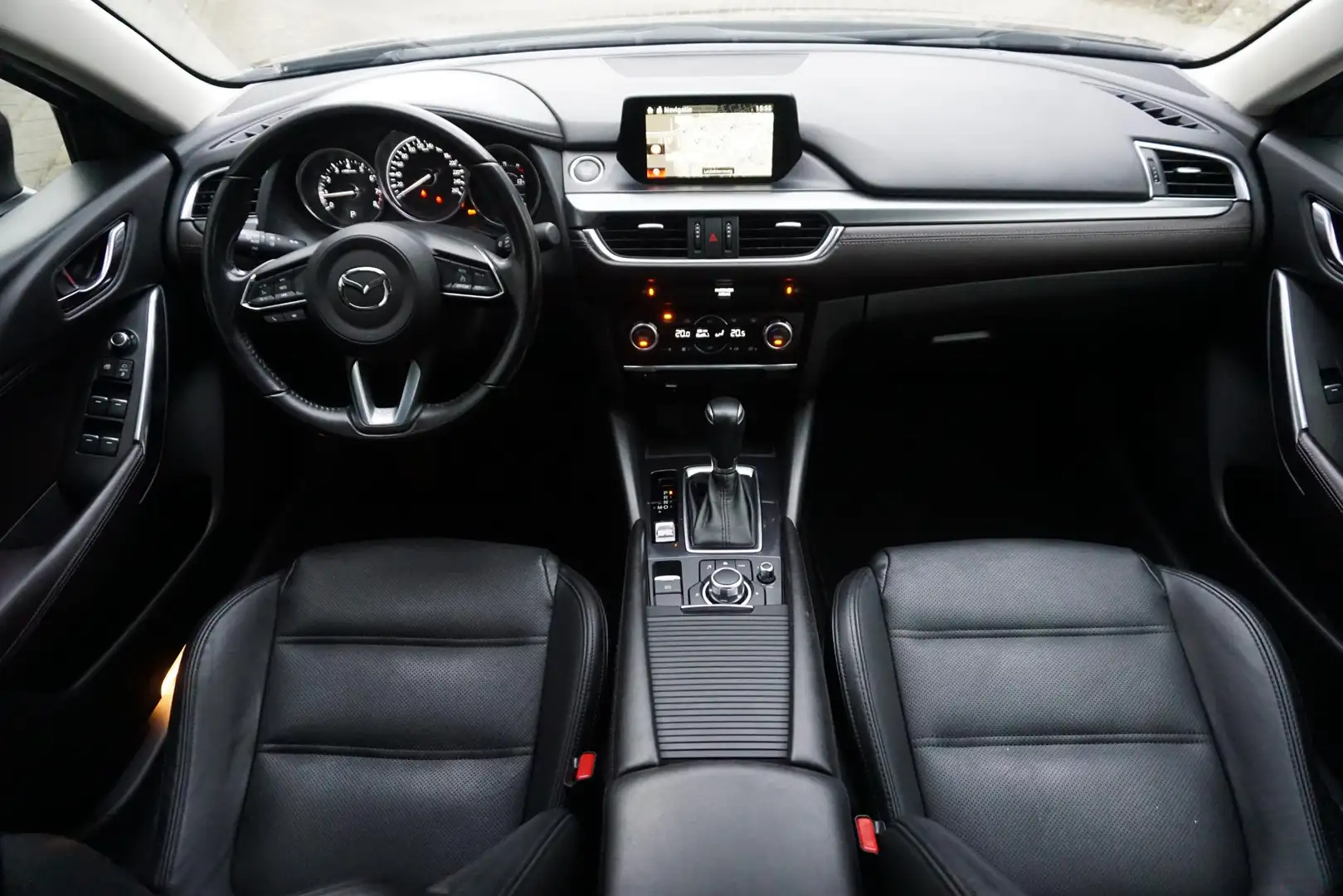 Mazda 6 2.0 SkyActiv-G 165PK Skylease/Leer/Camera/Bose/ 19 Grijs - 2