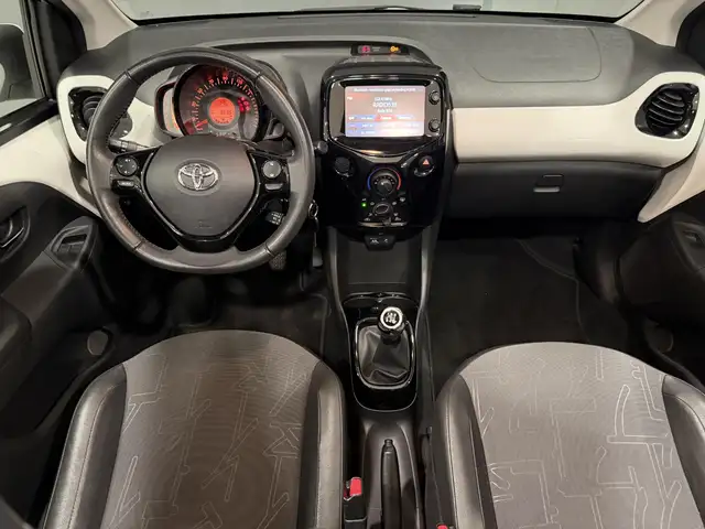 Toyota Aygo view 5