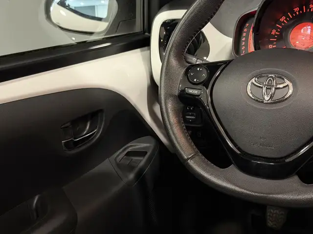 Toyota Aygo view 11
