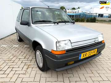 1.4 Automaat met unieke km stand 67631 Km NAP