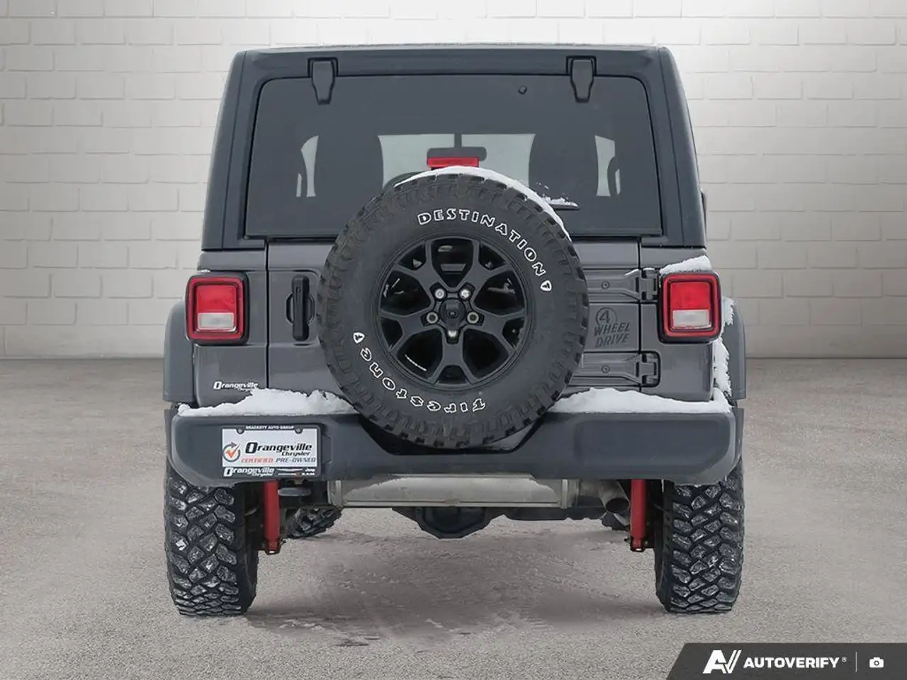 Jeep Wrangler photo Jeep Wrangler