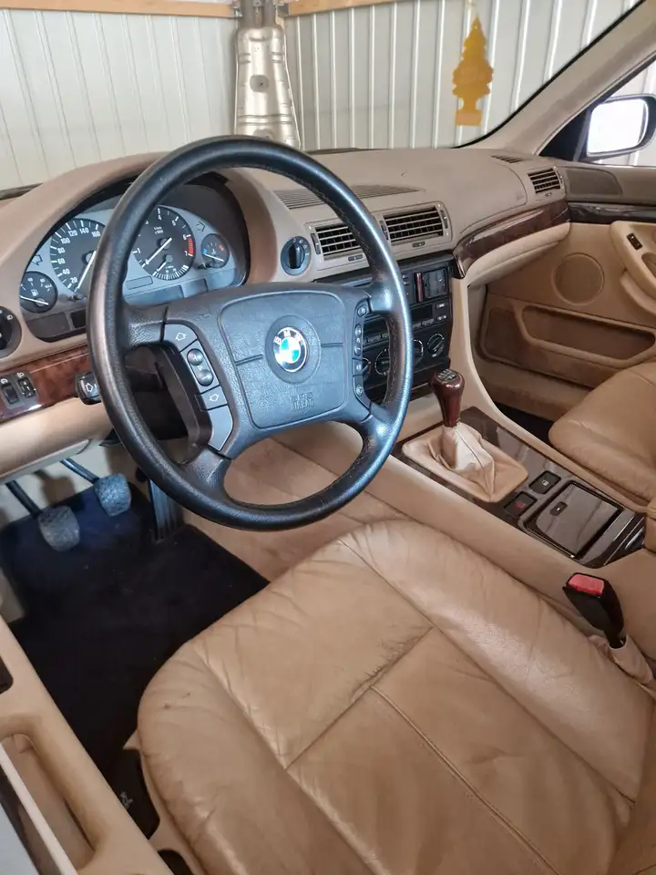 BMW 730i V8, foto 7