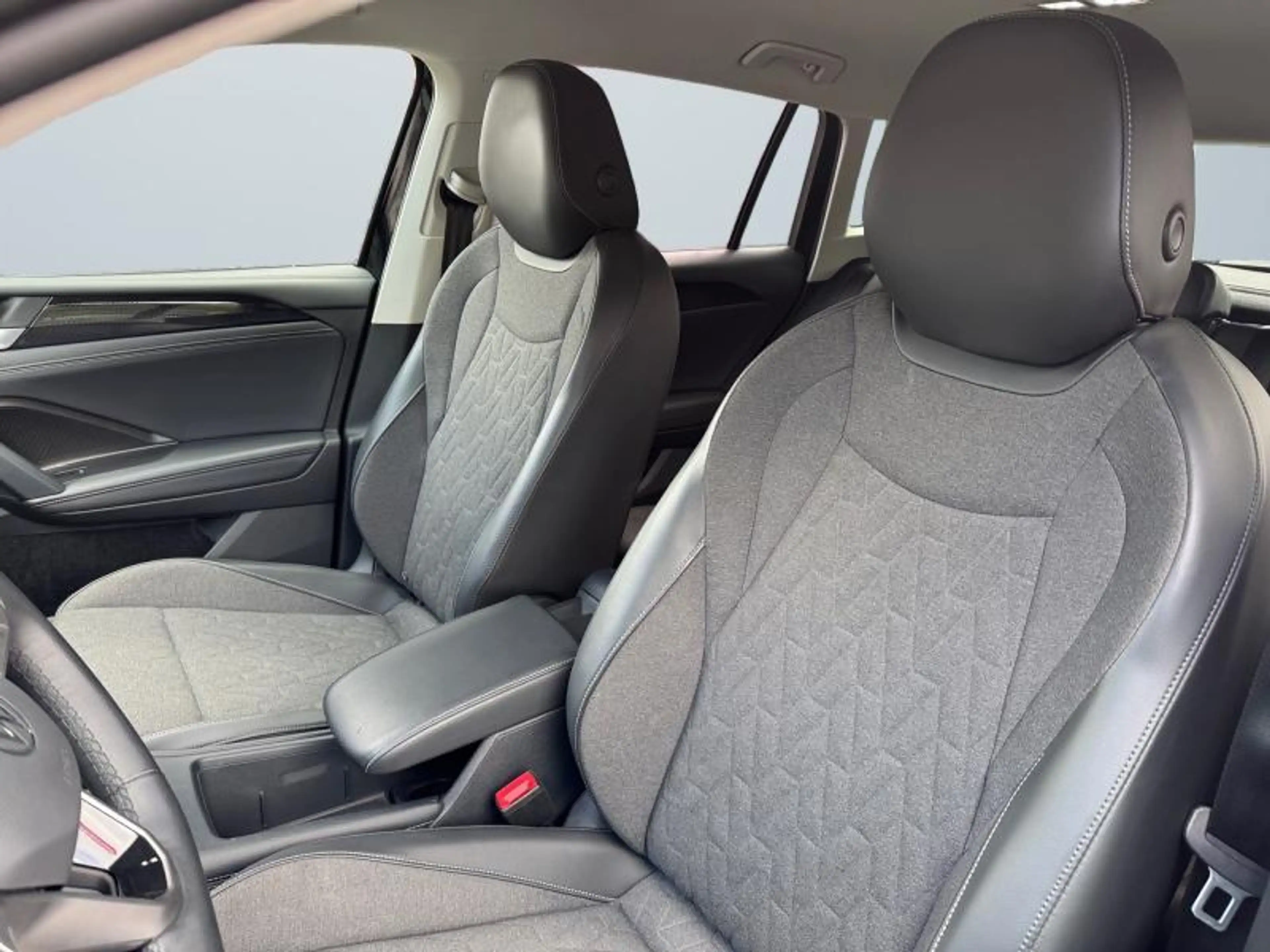 Volkswagen Tiguan Life | 1.5 Etsi 150cv | Carplay | Caméra | Siège — photo 11