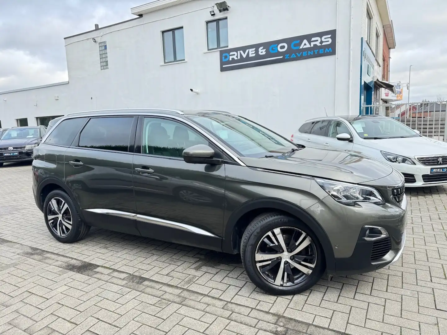 Peugeot 5008 BlueHDi 130 EAT8 Allure ** 1 JAAR GARANTIE ** !! Gris - 1