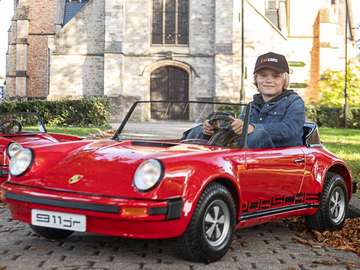 911 Junior