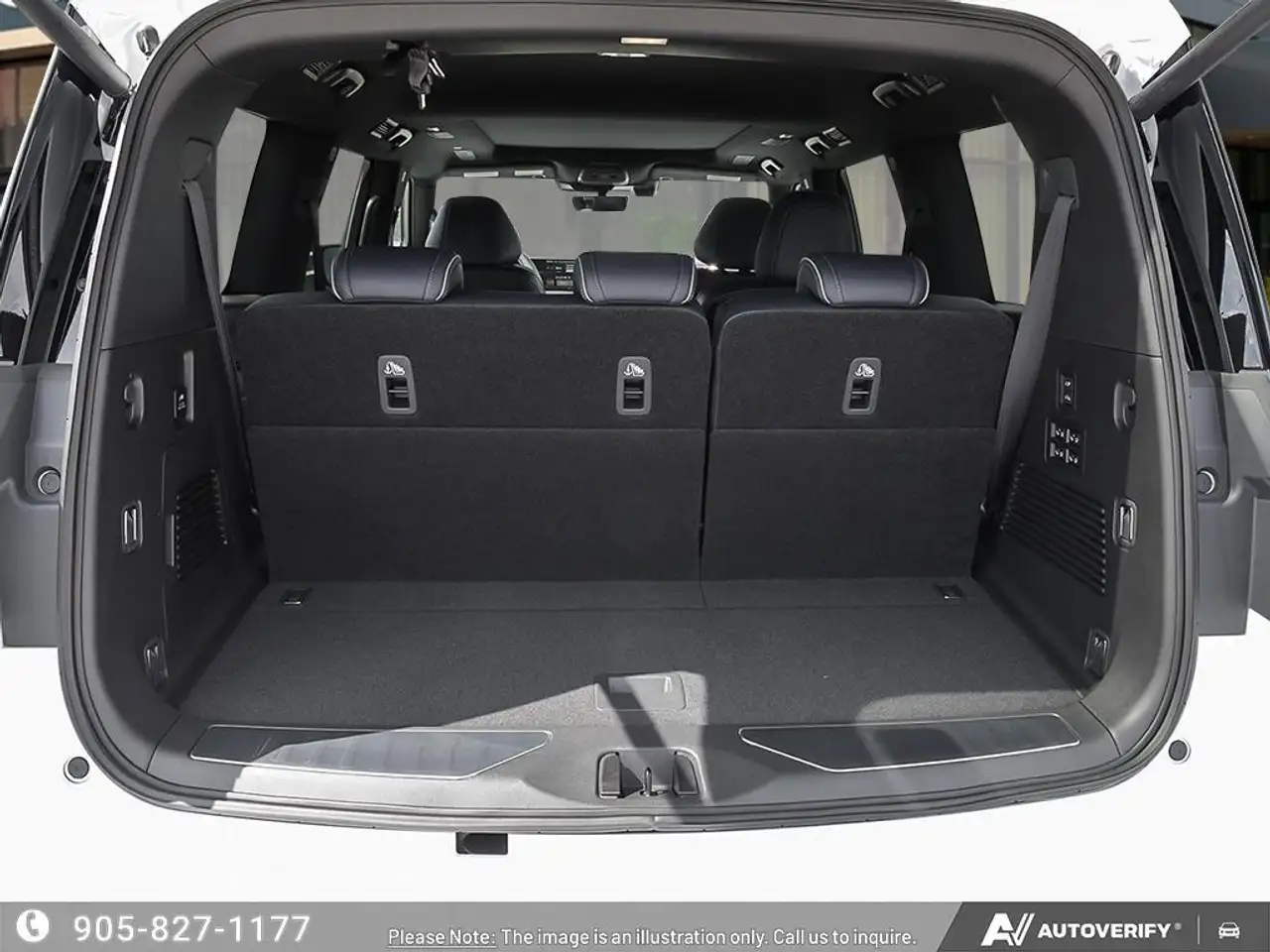 Infiniti QX80 снимка Infiniti QX80