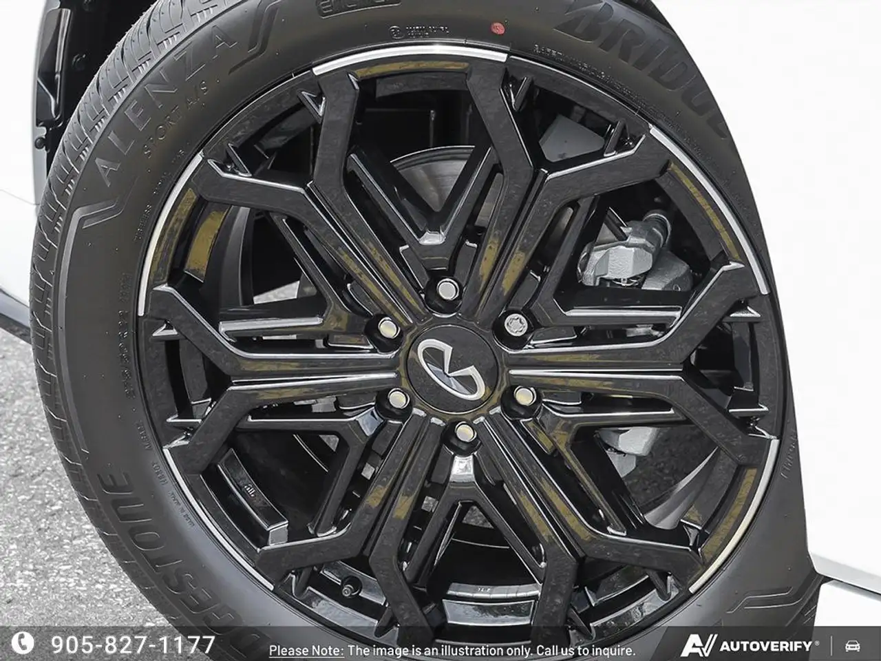 Infiniti QX80 снимка Infiniti QX80