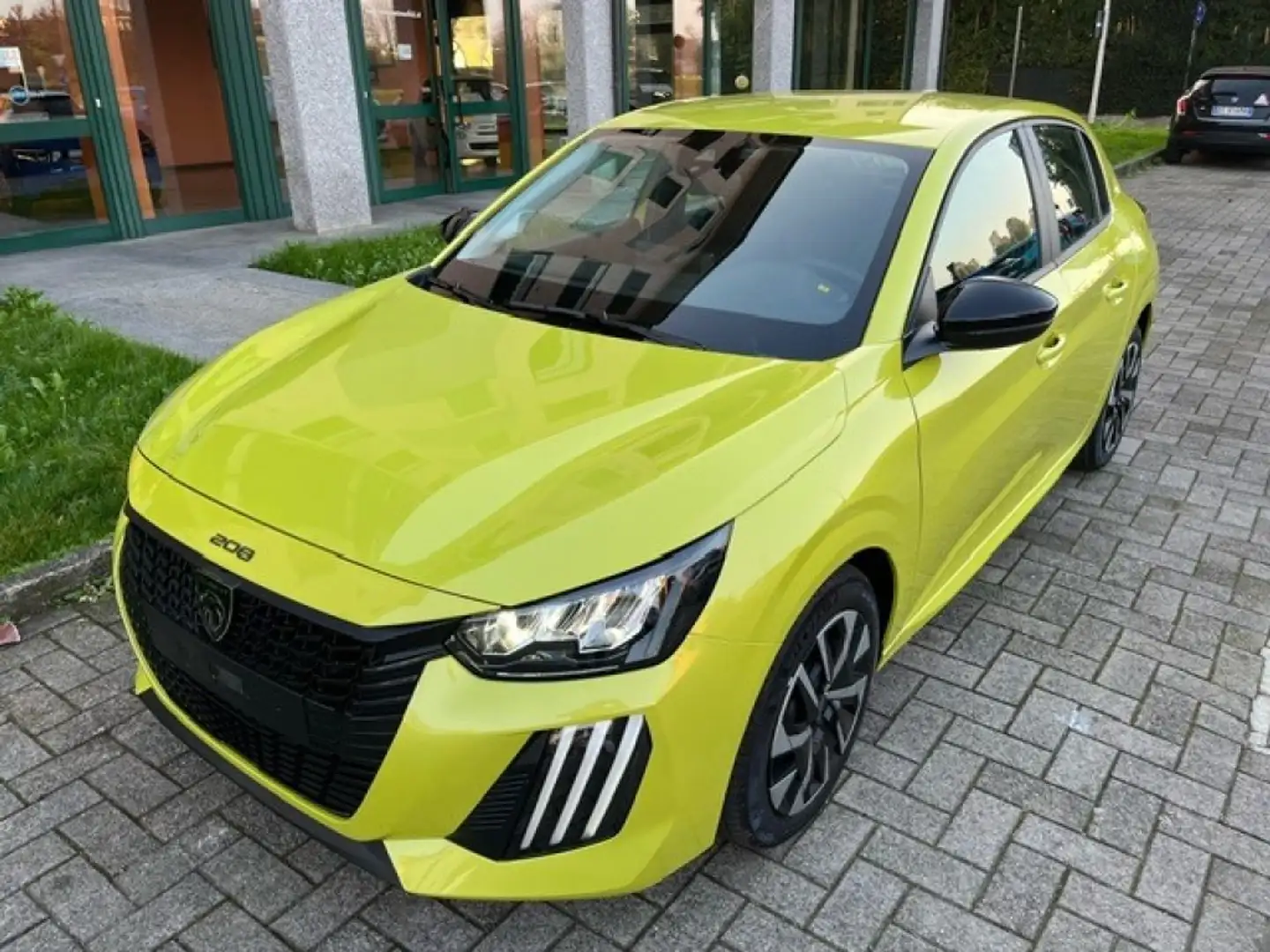 Peugeot 208 PureTech 75CV 5 porte Active PRONTA CONSEGNA Jaune - 1