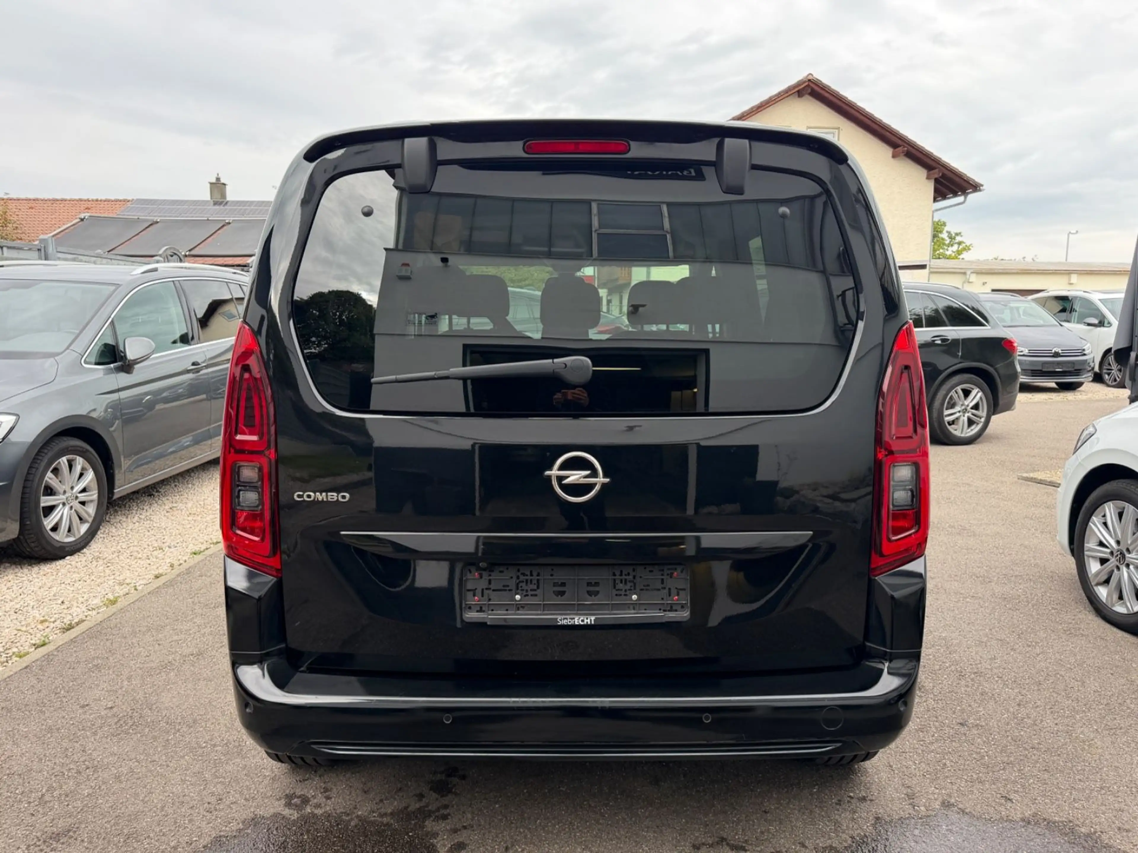 Opel Combo Life E NAVI/LED/7Sitzer/1.Hd — photo 12