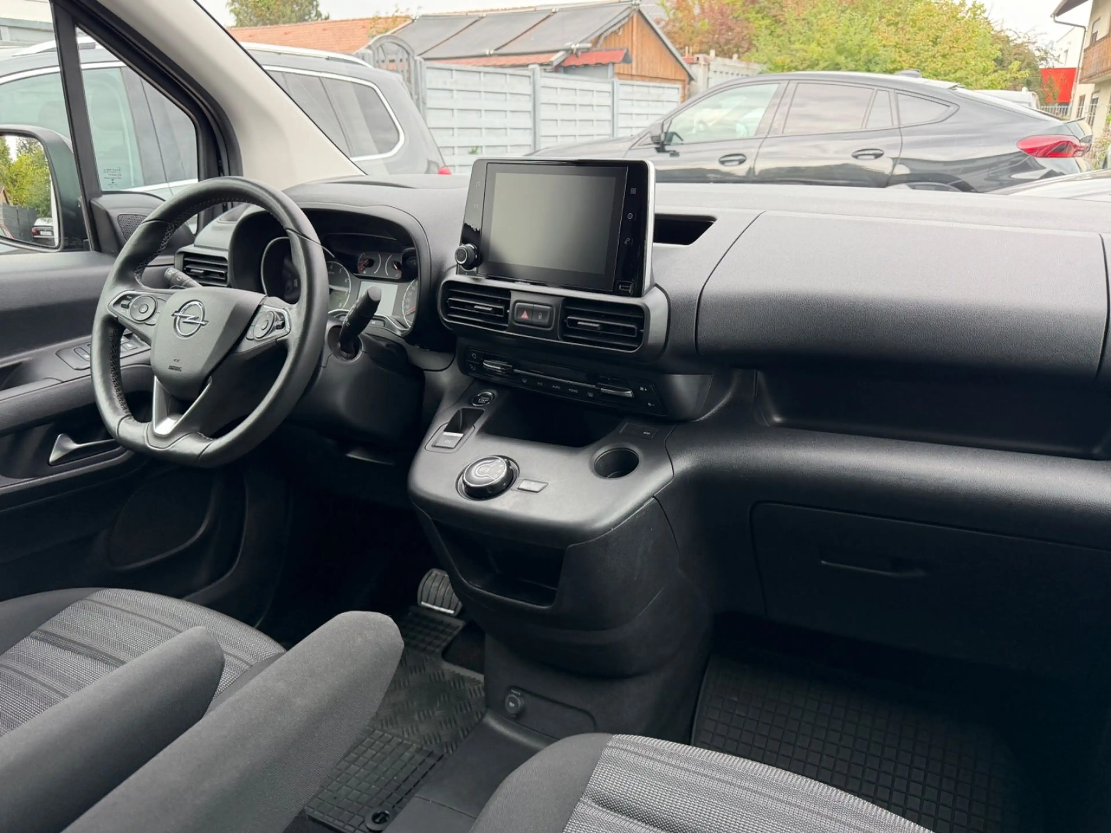 Opel Combo Life E NAVI/LED/7Sitzer/1.Hd — photo 10