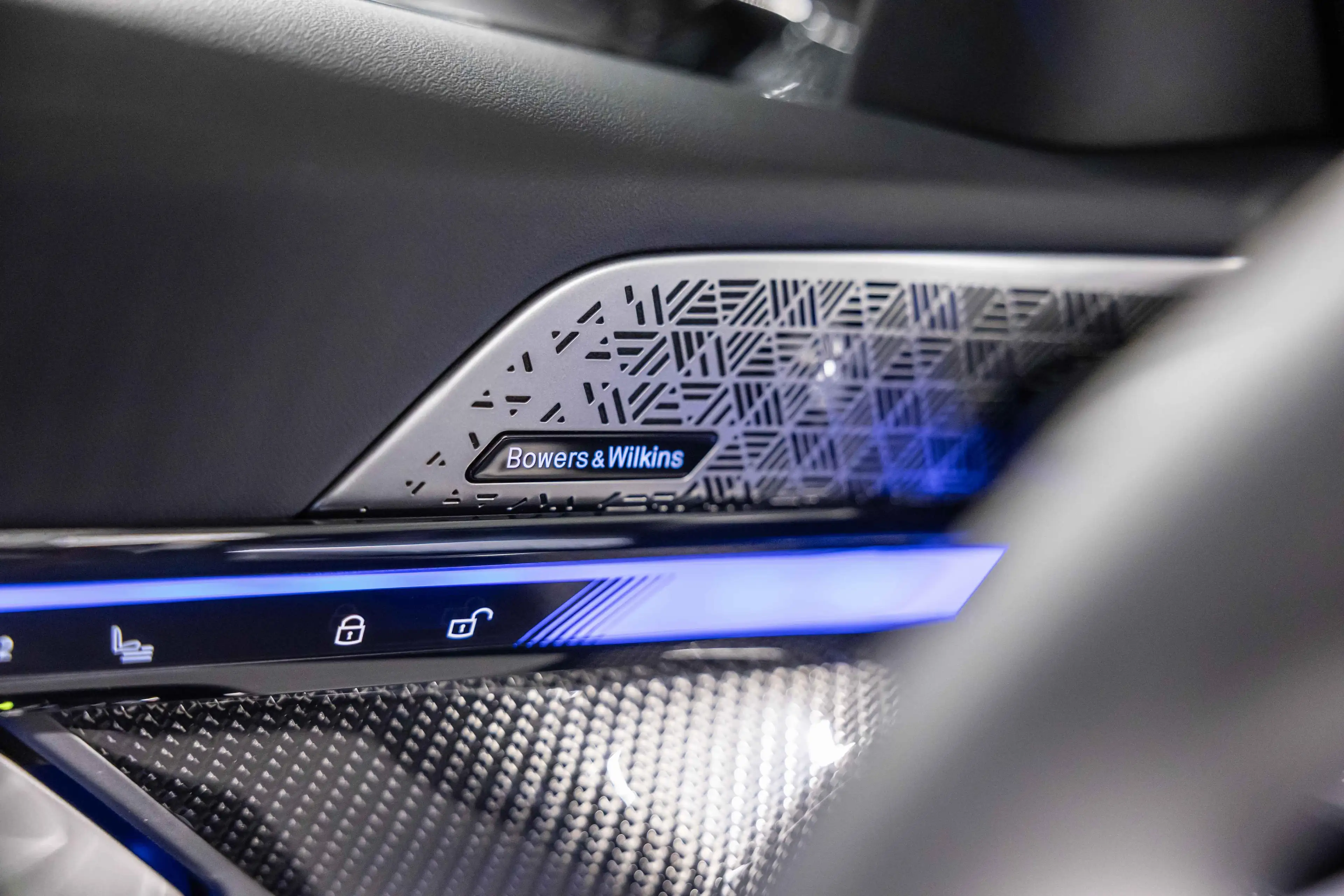 BMW M5 CARBON EXT | M DRIVERS PACKAGE — photo 10