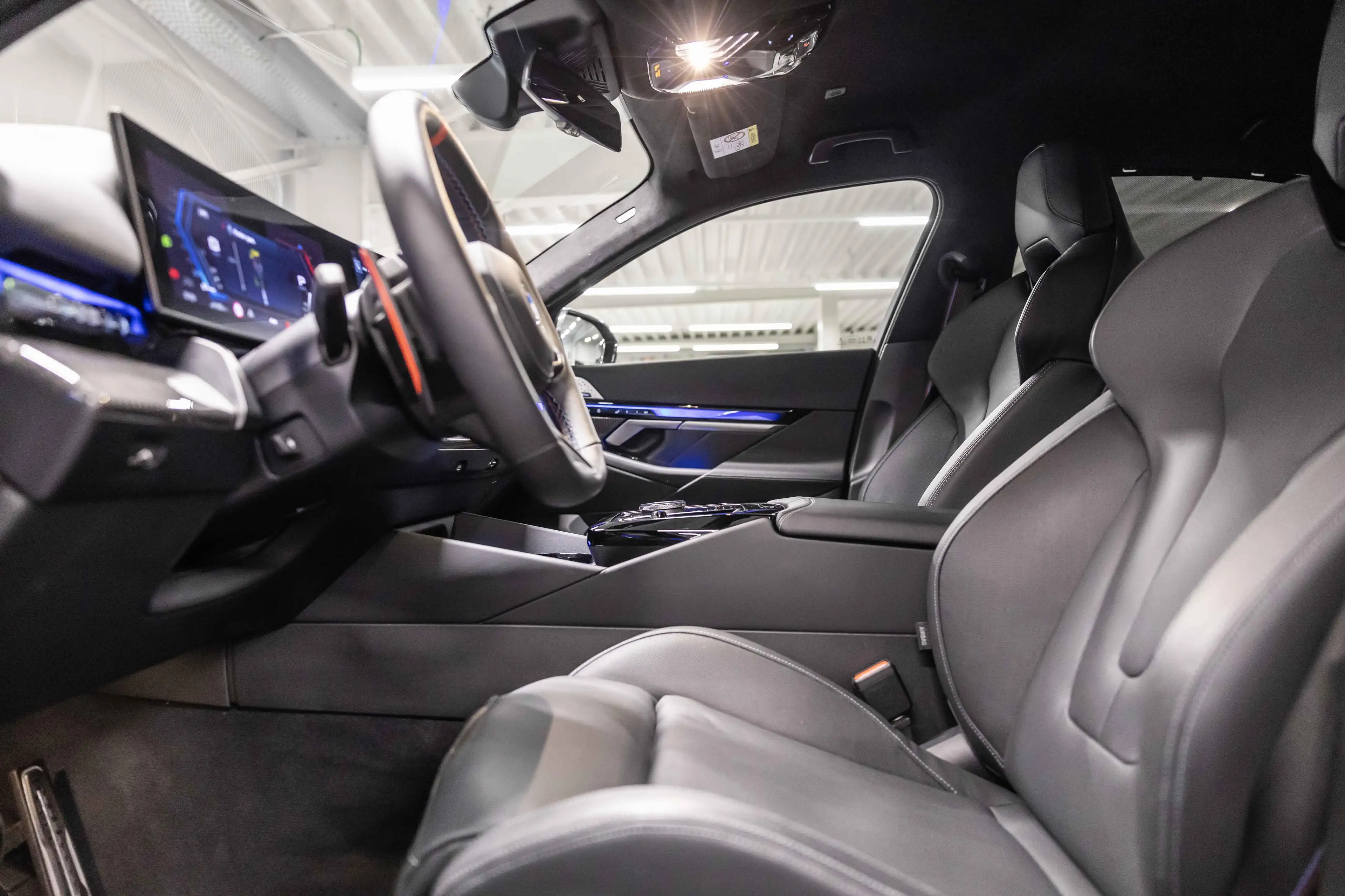 BMW M5 CARBON EXT | M DRIVERS PACKAGE — photo 11