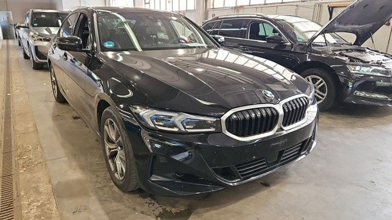 BMW 320 d Limo SHD*ACC*HEADUP*AHK*ADAPTIV LED*KAM*H&K