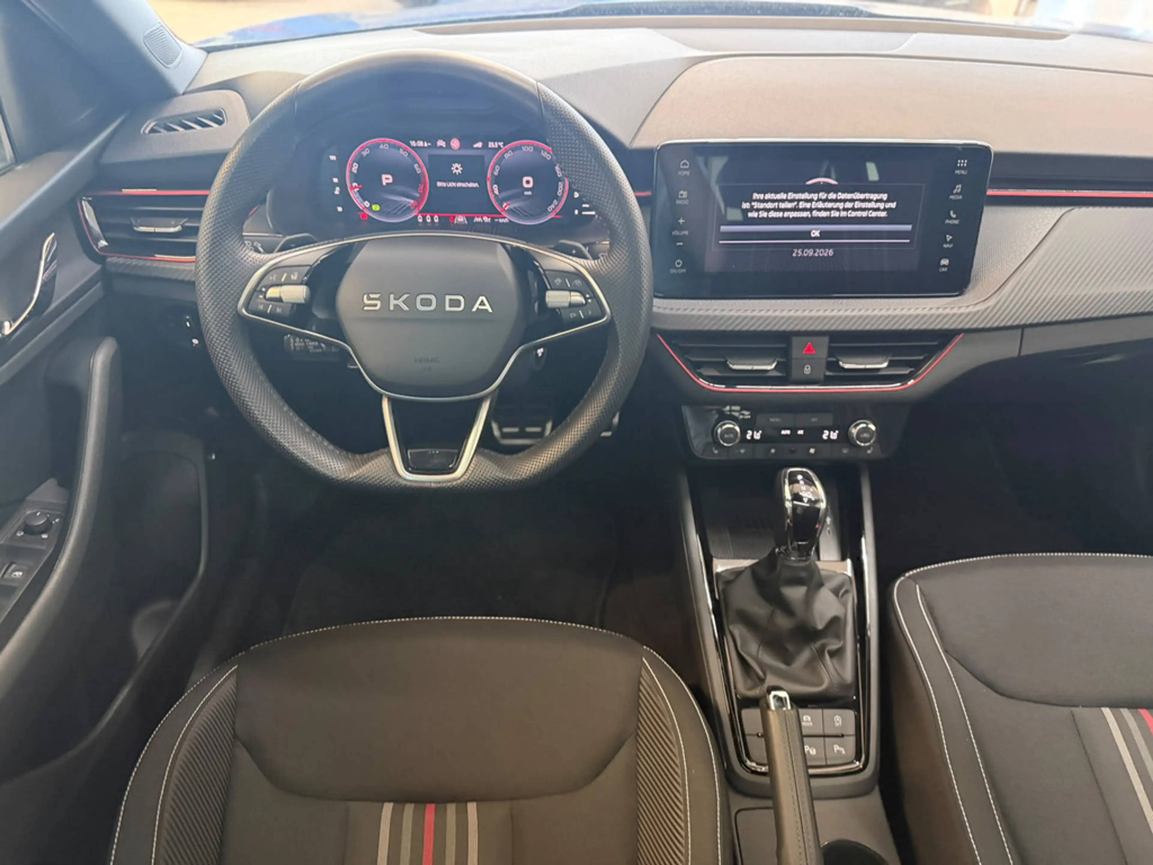 Skoda Kamiq 1.0 TSI Monte Carlo ACC PANO MATRIX-LED — photo 14