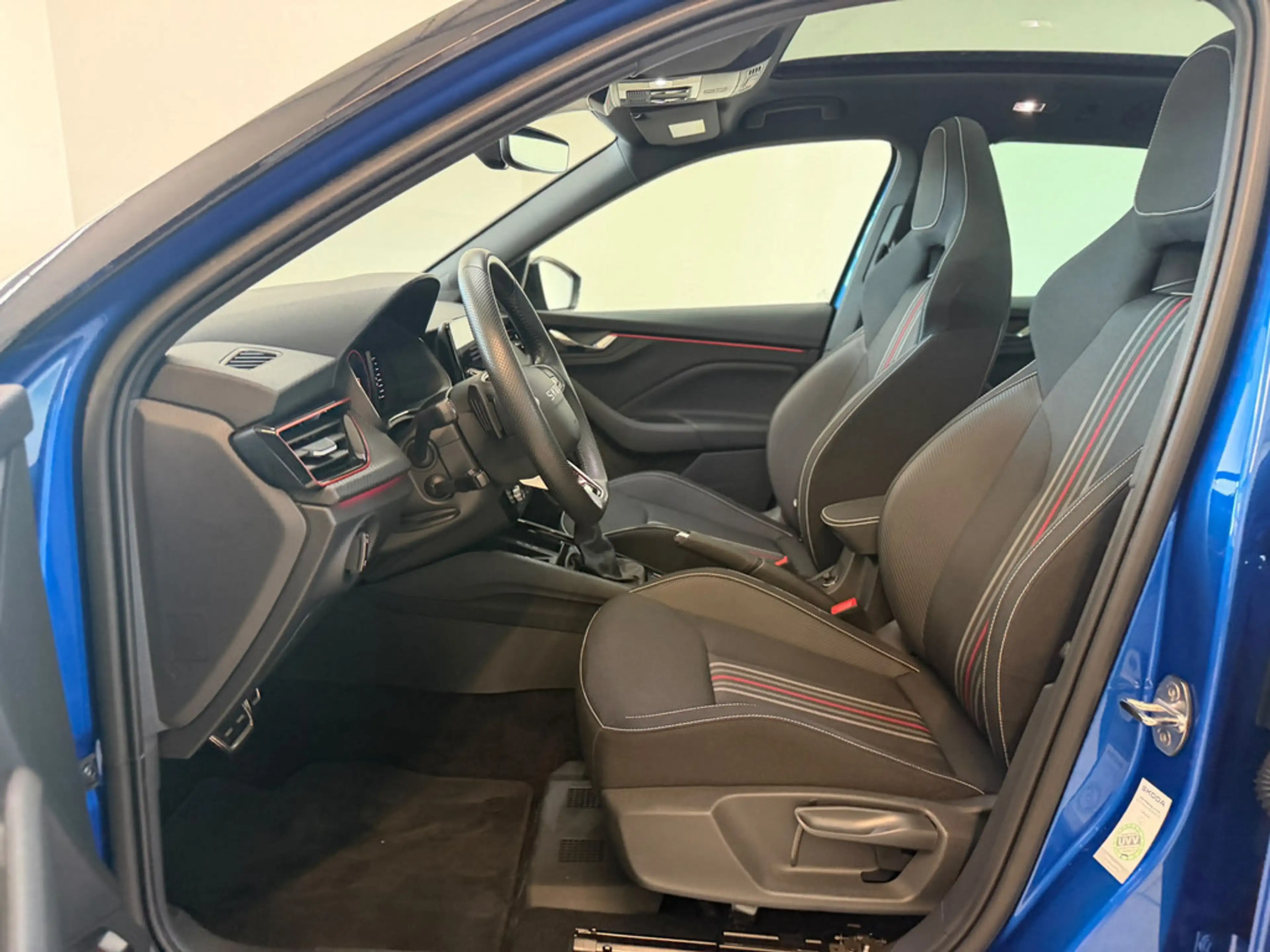Skoda Kamiq 1.0 TSI Monte Carlo ACC PANO MATRIX-LED — photo 12