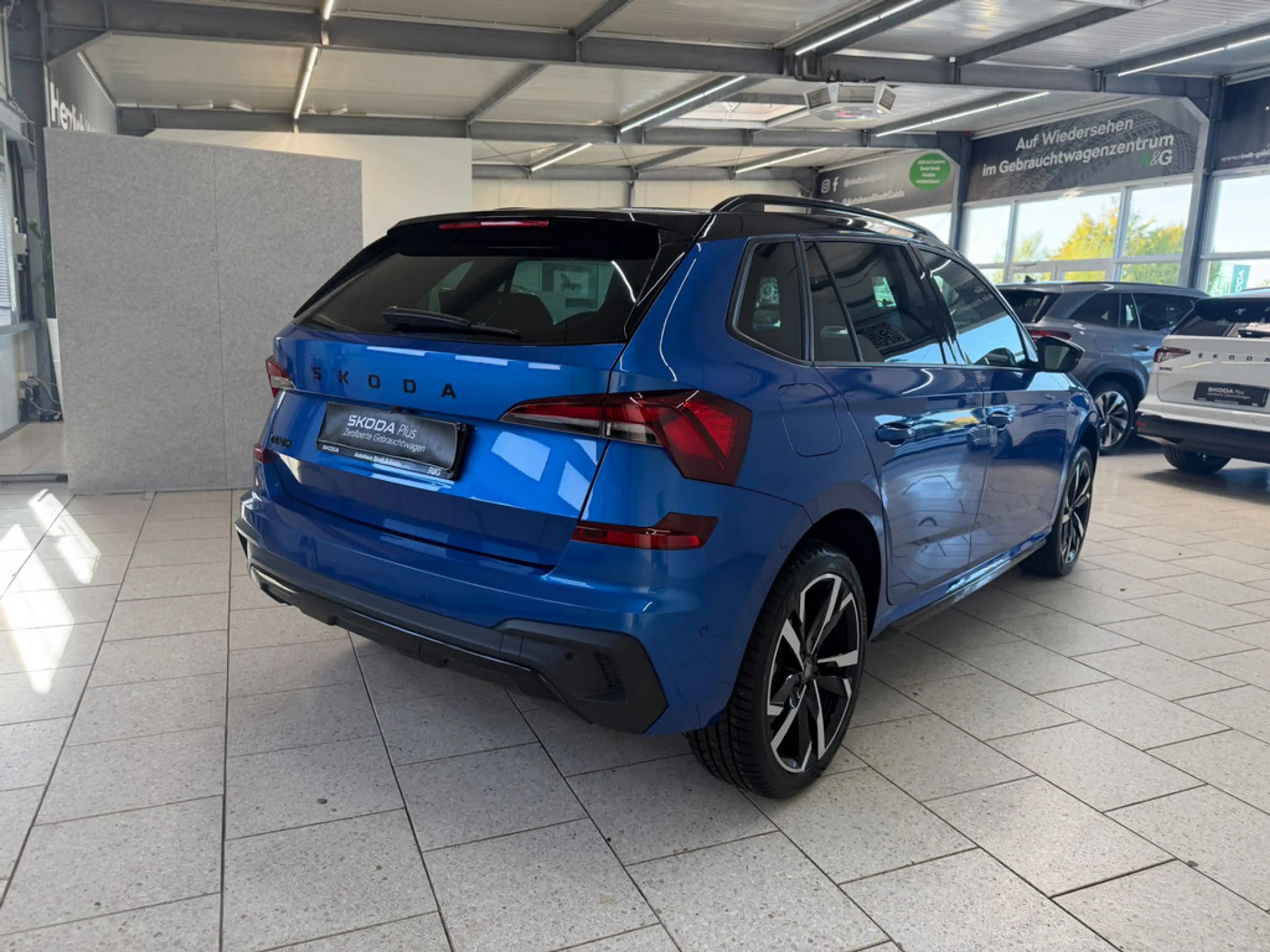 Skoda Kamiq 1.0 TSI Monte Carlo ACC PANO MATRIX-LED — photo 3