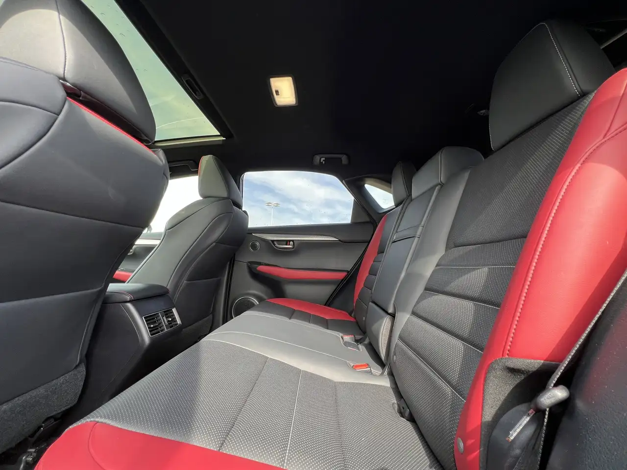 Lexus NX fotografie Lexus NX