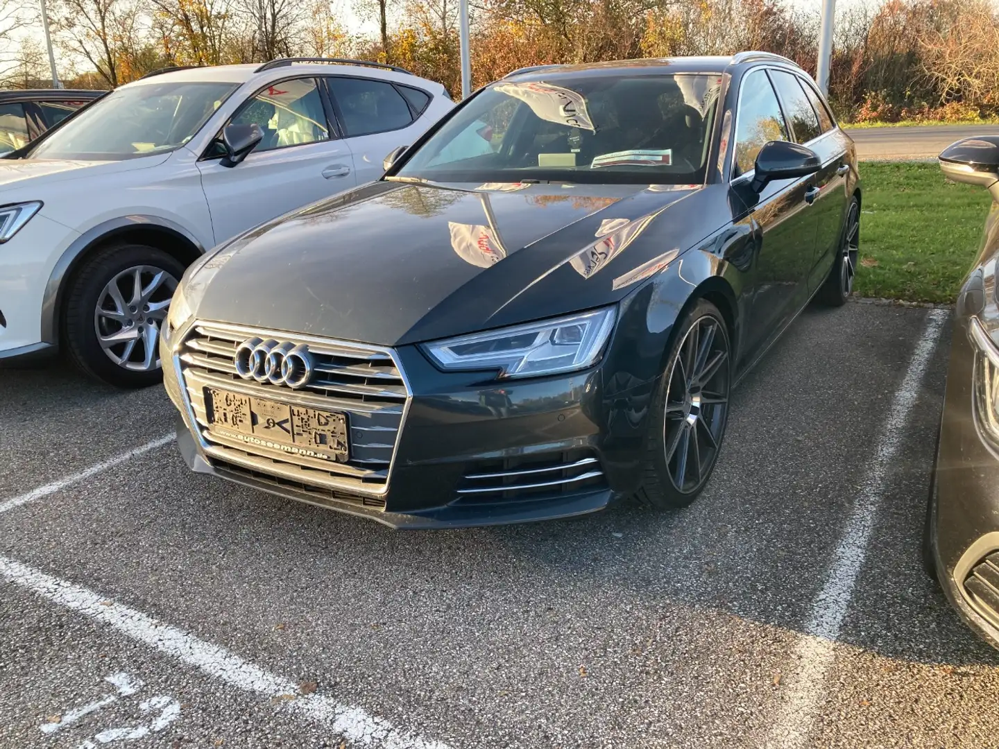 Audi A4 Avant Sport 2.0TDI S-tronic LED.NAVI.PDC.SHZG.Brem Gris - 2