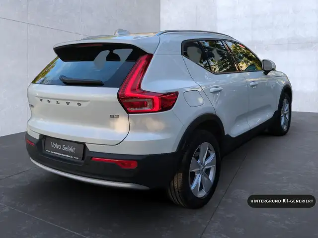Volvo XC40 view 7