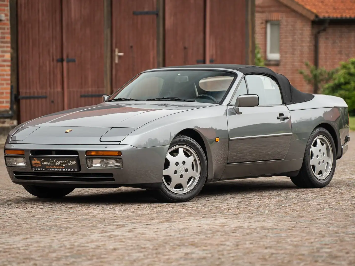 Porsche 944 S 2 Cabriolet Grau - 1