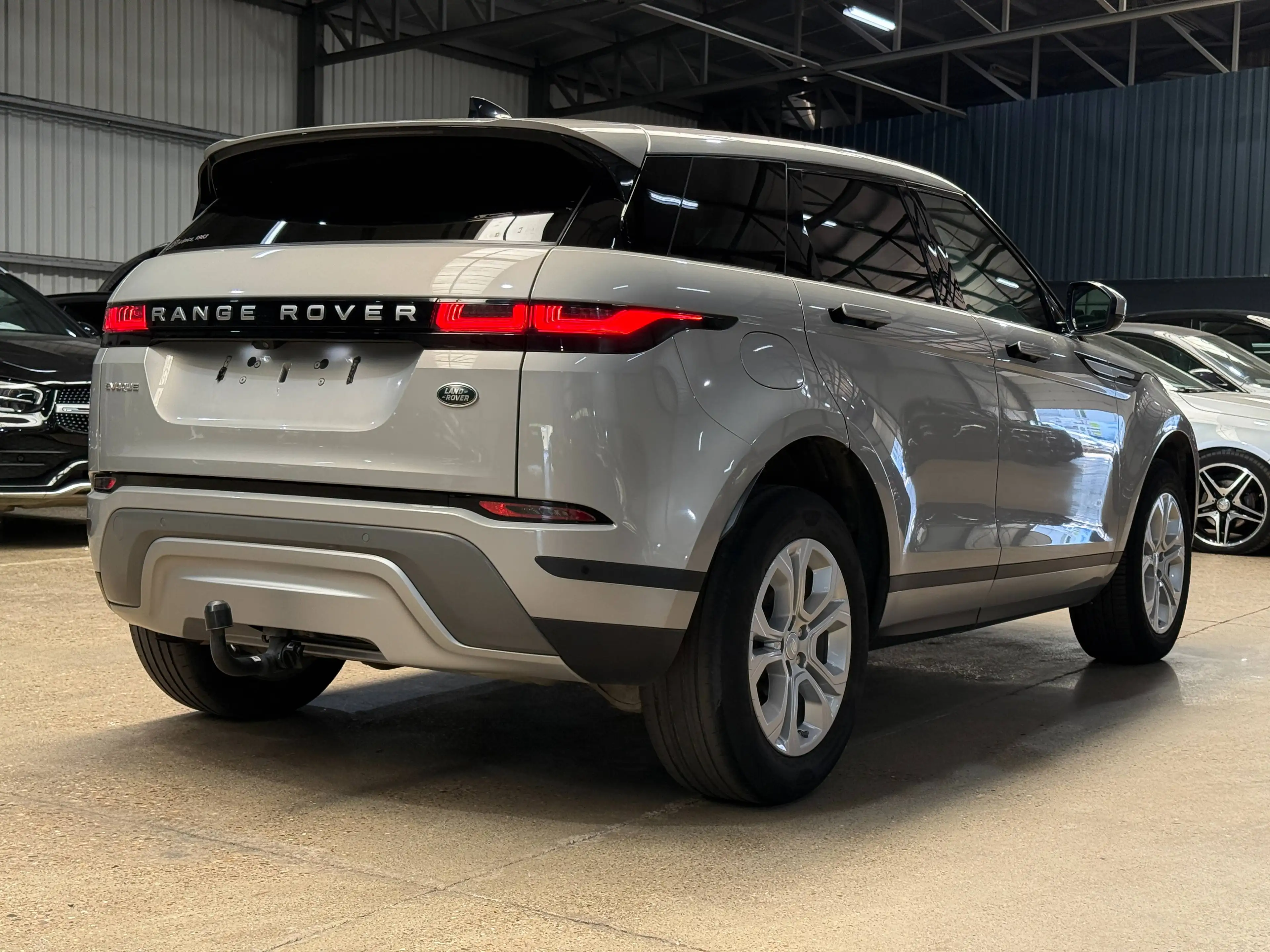 Land Rover Range Rover Evoque Evoque 2.0 TD4 MHEV 4WD R-Dynamic — photo 5