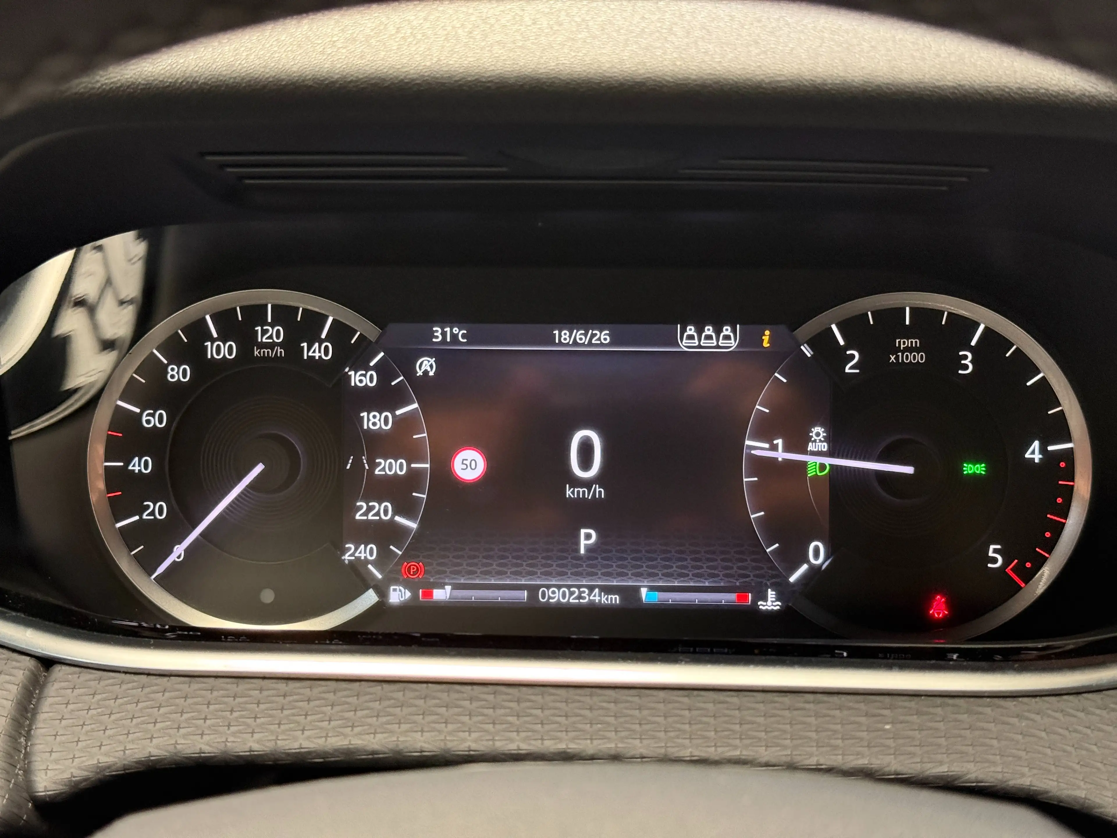 Land Rover Range Rover Evoque Evoque 2.0 TD4 MHEV 4WD R-Dynamic — photo 13