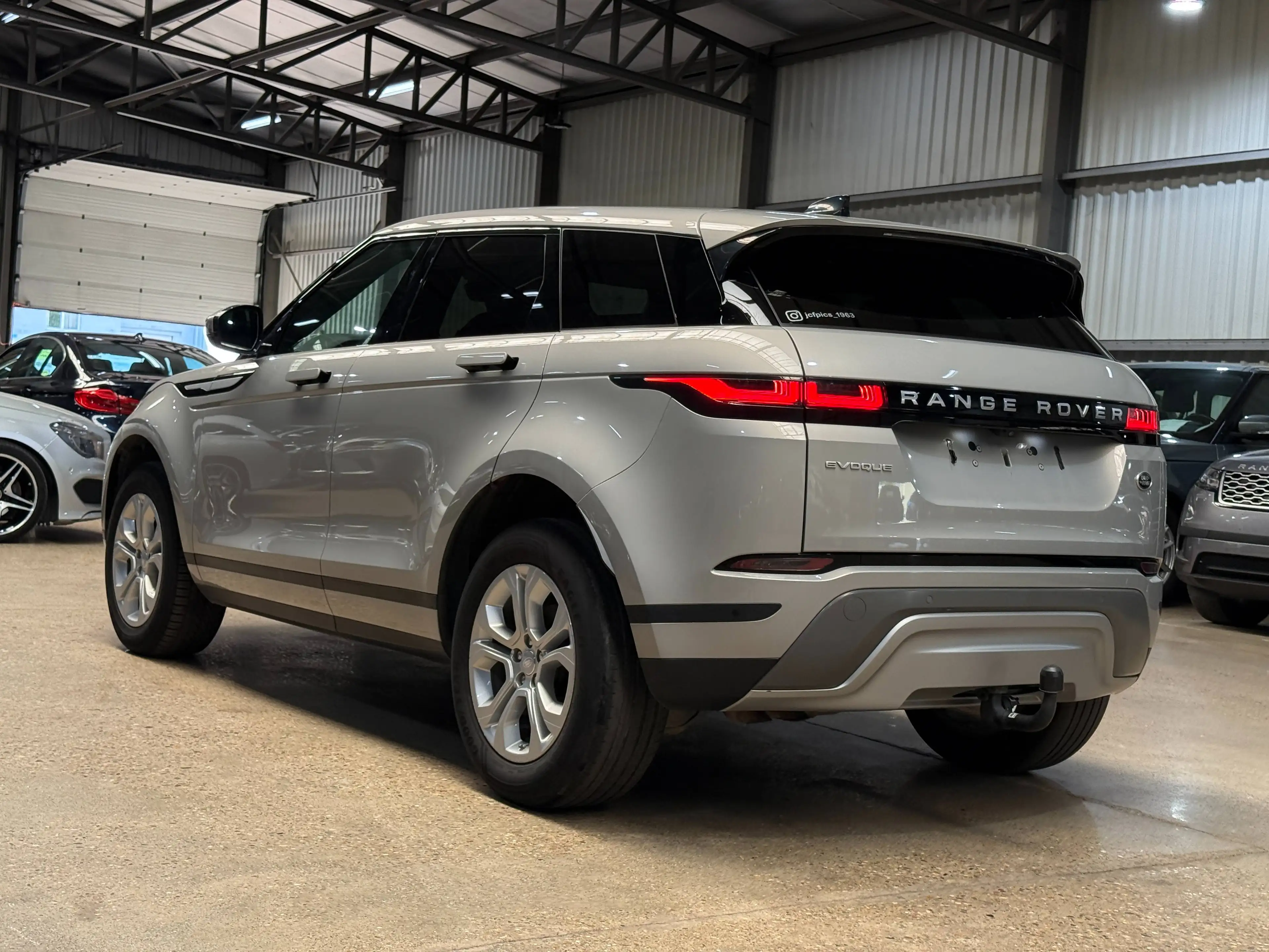 Land Rover Range Rover Evoque Evoque 2.0 TD4 MHEV 4WD R-Dynamic — photo 7