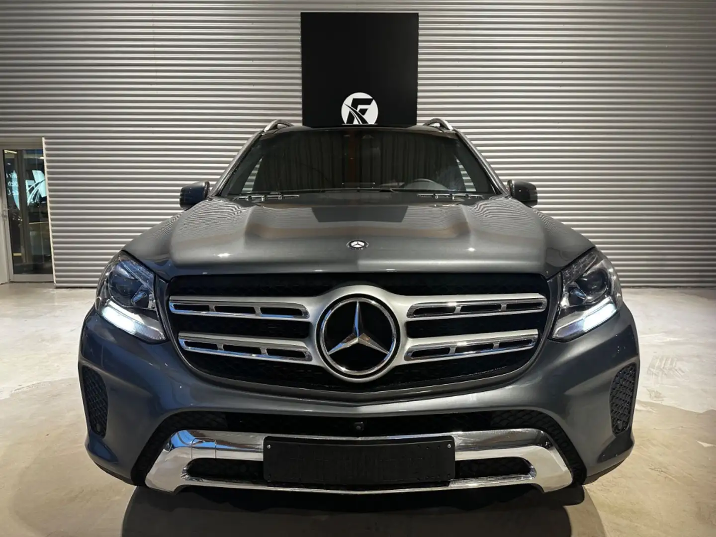 Mercedes-Benz GLS 450 4MATIC/360°/7-SITZER/LED/HARMAN&KARDON Ezüst - 2