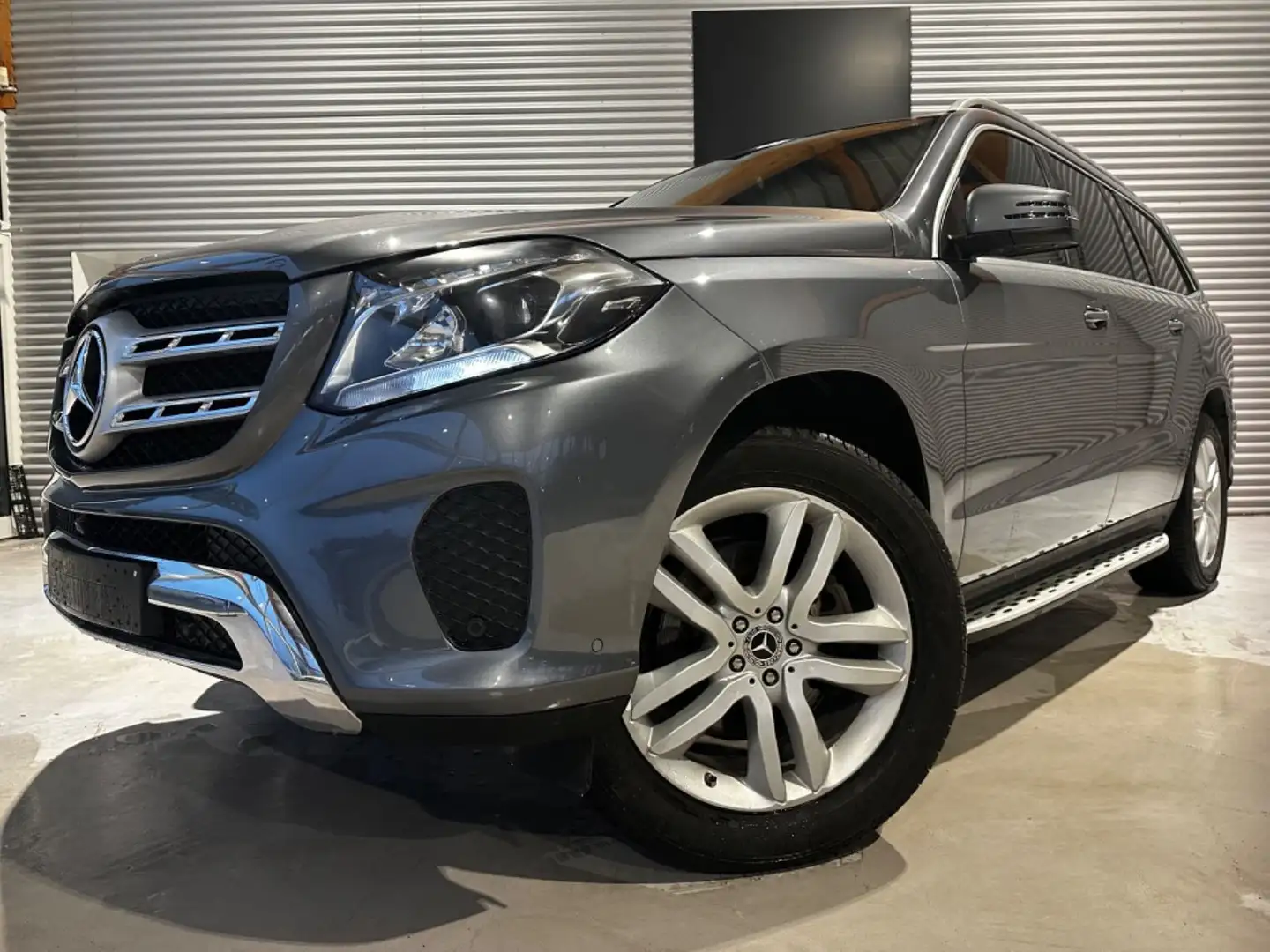 Mercedes-Benz GLS 450 4MATIC/360°/7-SITZER/LED/HARMAN&KARDON Argintiu - 1