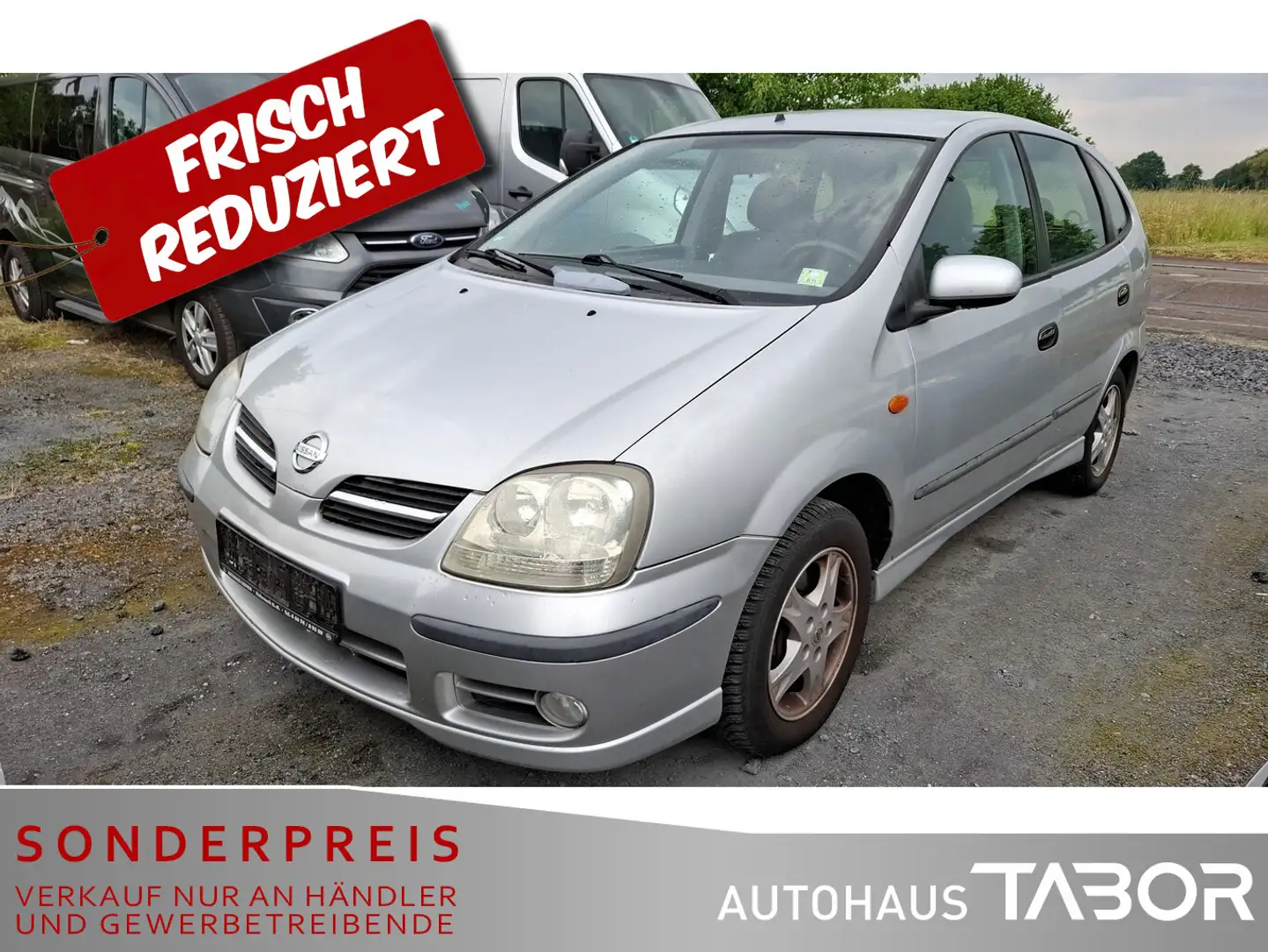 Nissan Almera Tino Tino 1.8 Plateado - 1