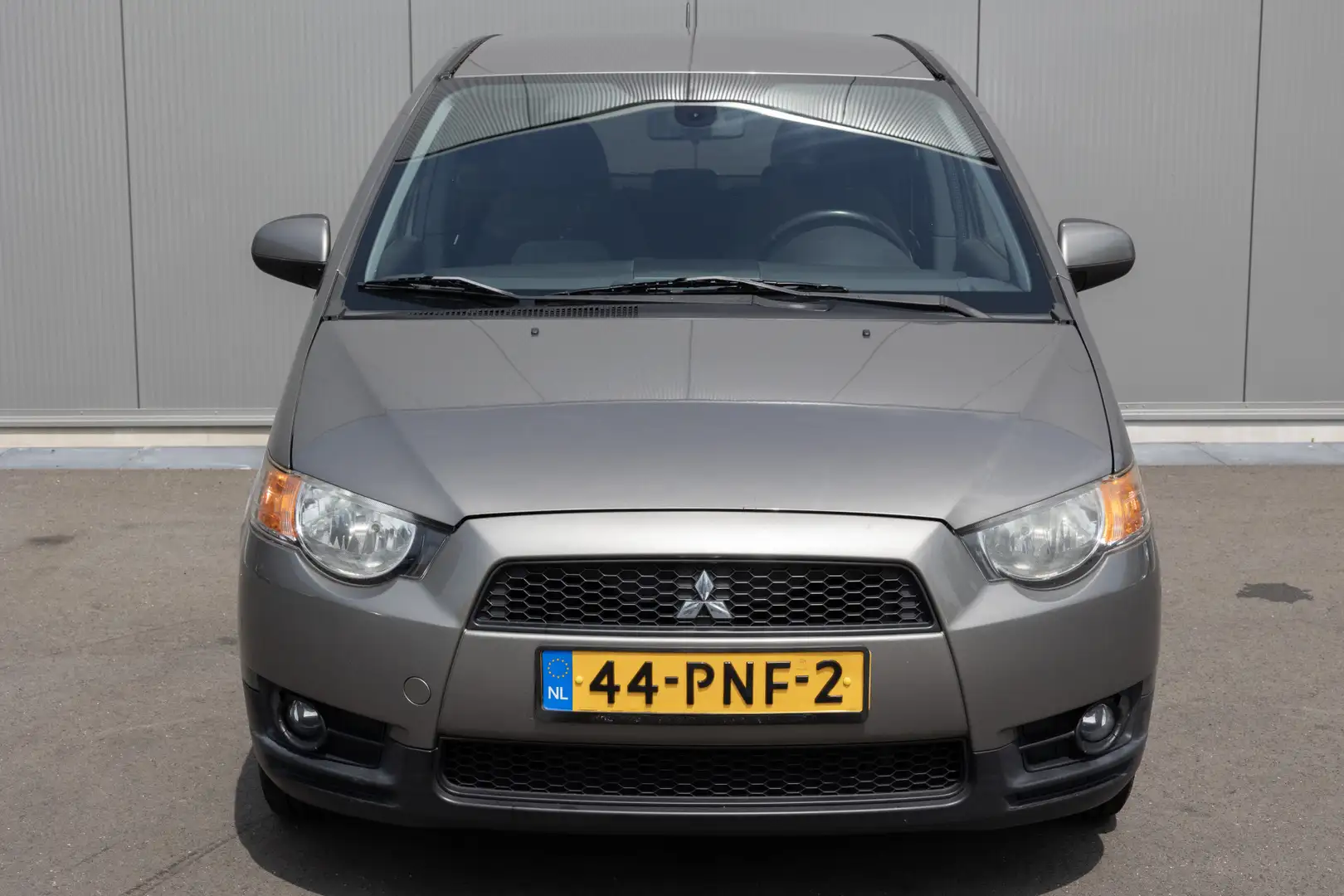 Mitsubishi Colt 1.3 Edition Two | AIRCO | CRUISE | TREKHAAK | NL-A Grijs - 2