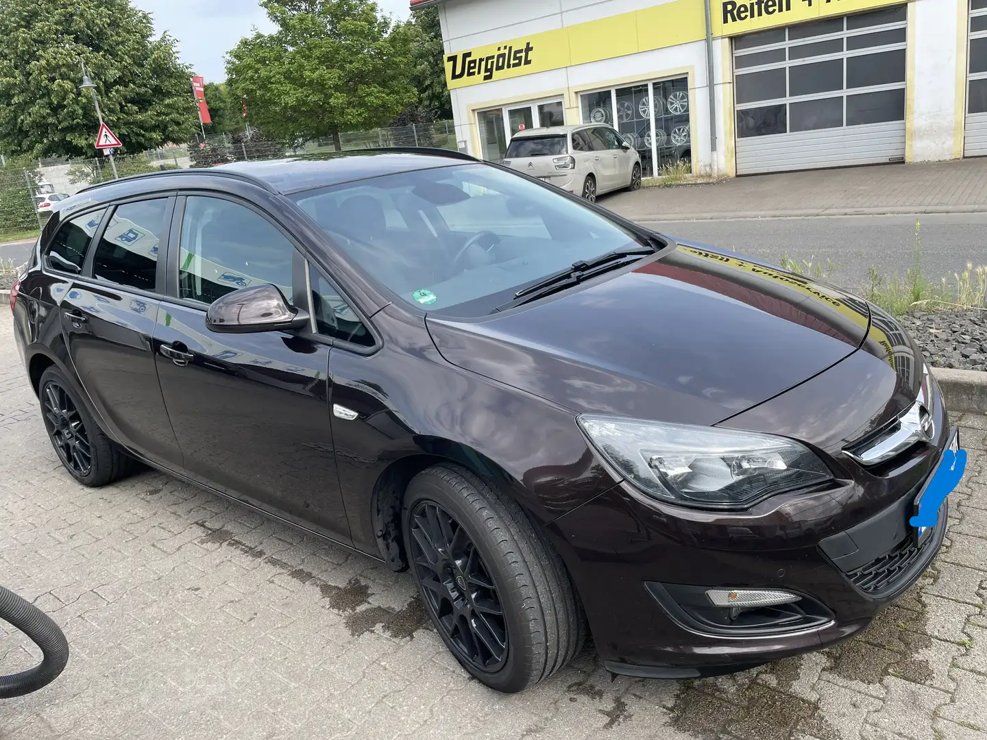 Opel Astra Astra 1.4 Turbo Sports Tourer Style smeđa - 1