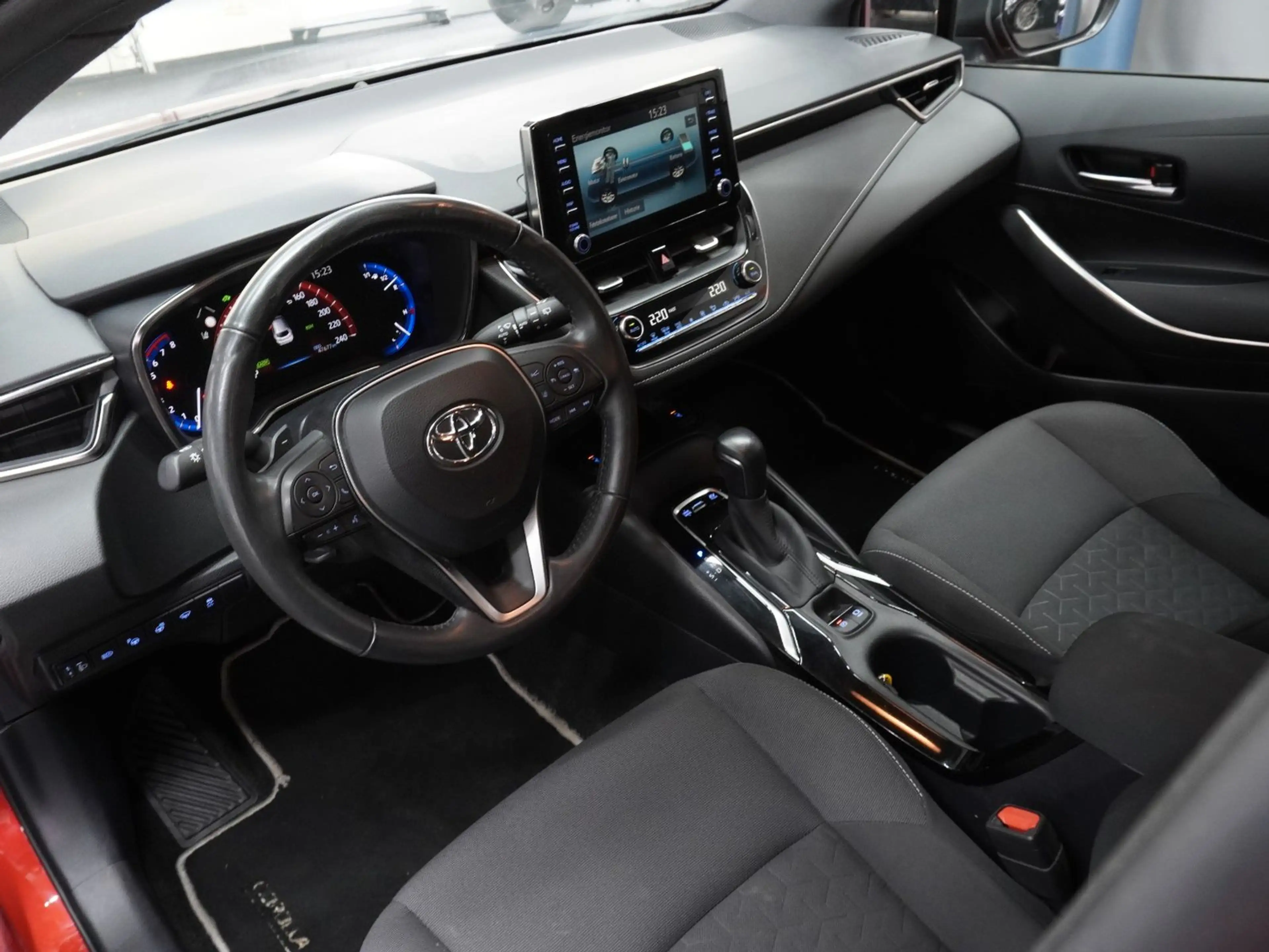 Toyota Corolla Touring Sports Hybrid  |TEAM DEUTSCHLAND — photo 12