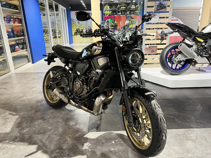 Yamaha XSR 700 - foto 6