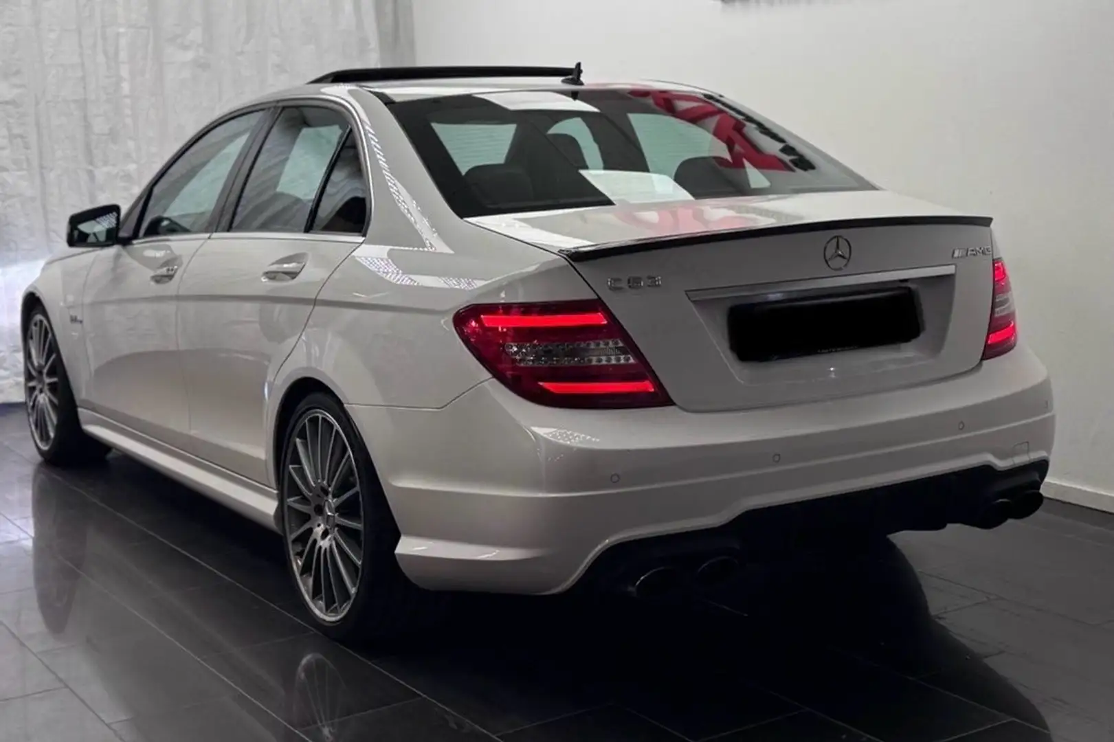 Mercedes-Benz C 63 AMG 6.3 V8 speedshift MCT Avangarde - 2