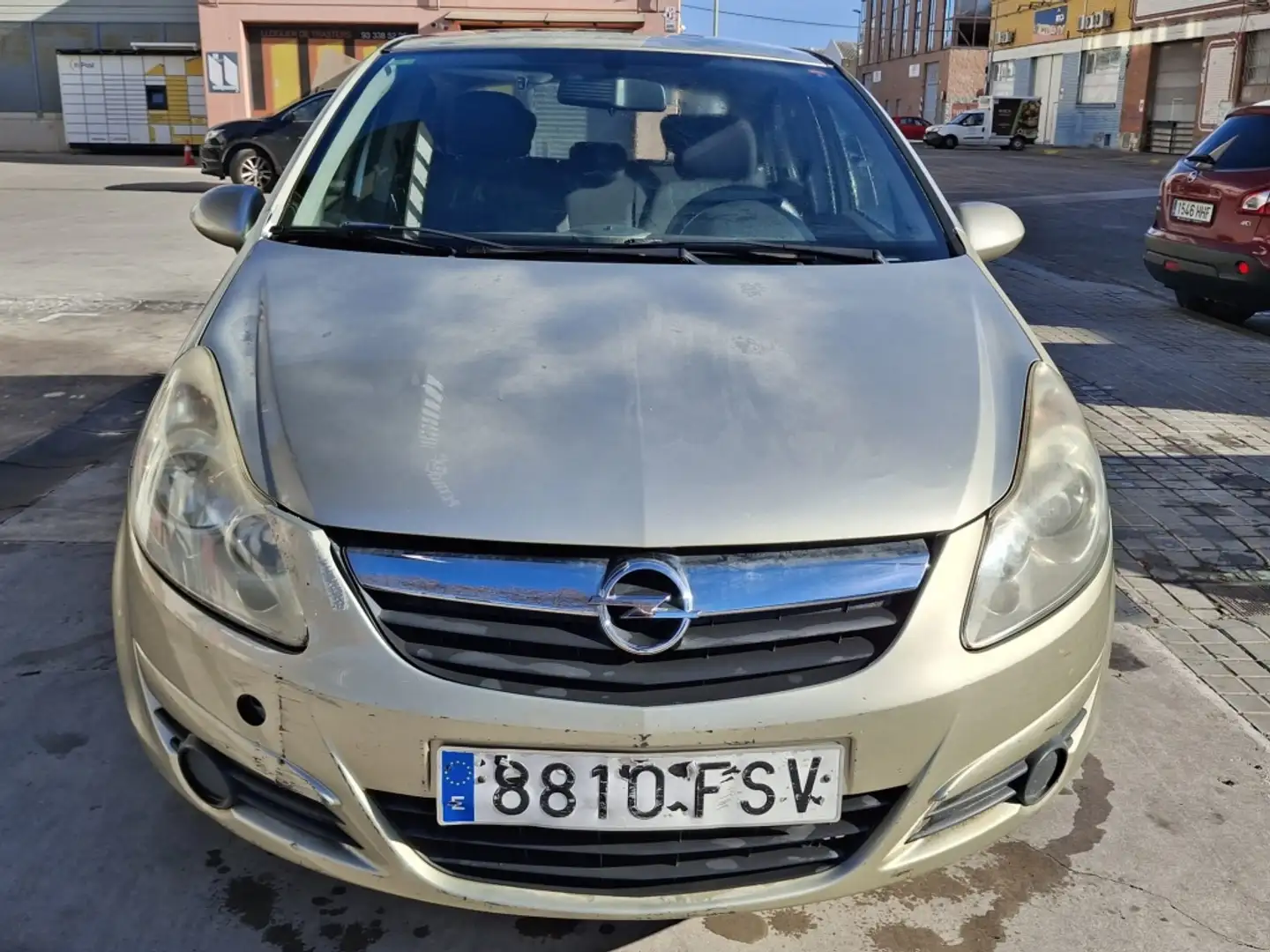 Opel Corsa Pequeño Manual de 5 Puertas - 2