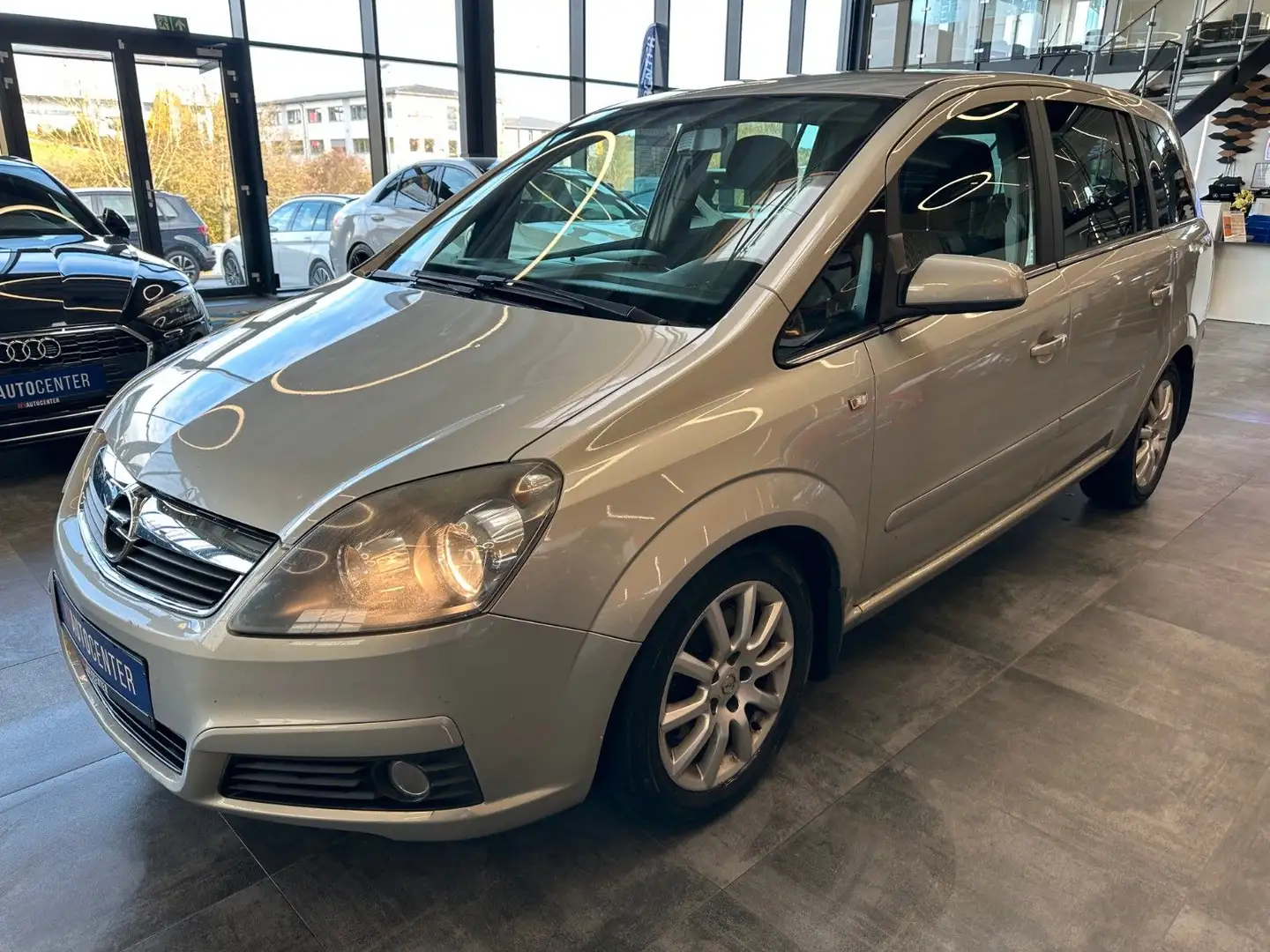 Opel Zafira B Edition*Isofix*Klima*CD-Player*7-Sitzer Grey - 2