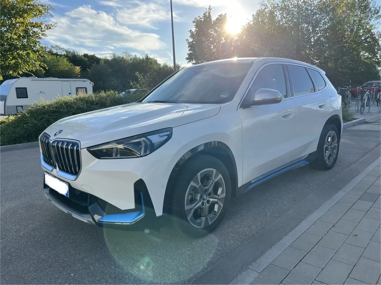 BMW iX1