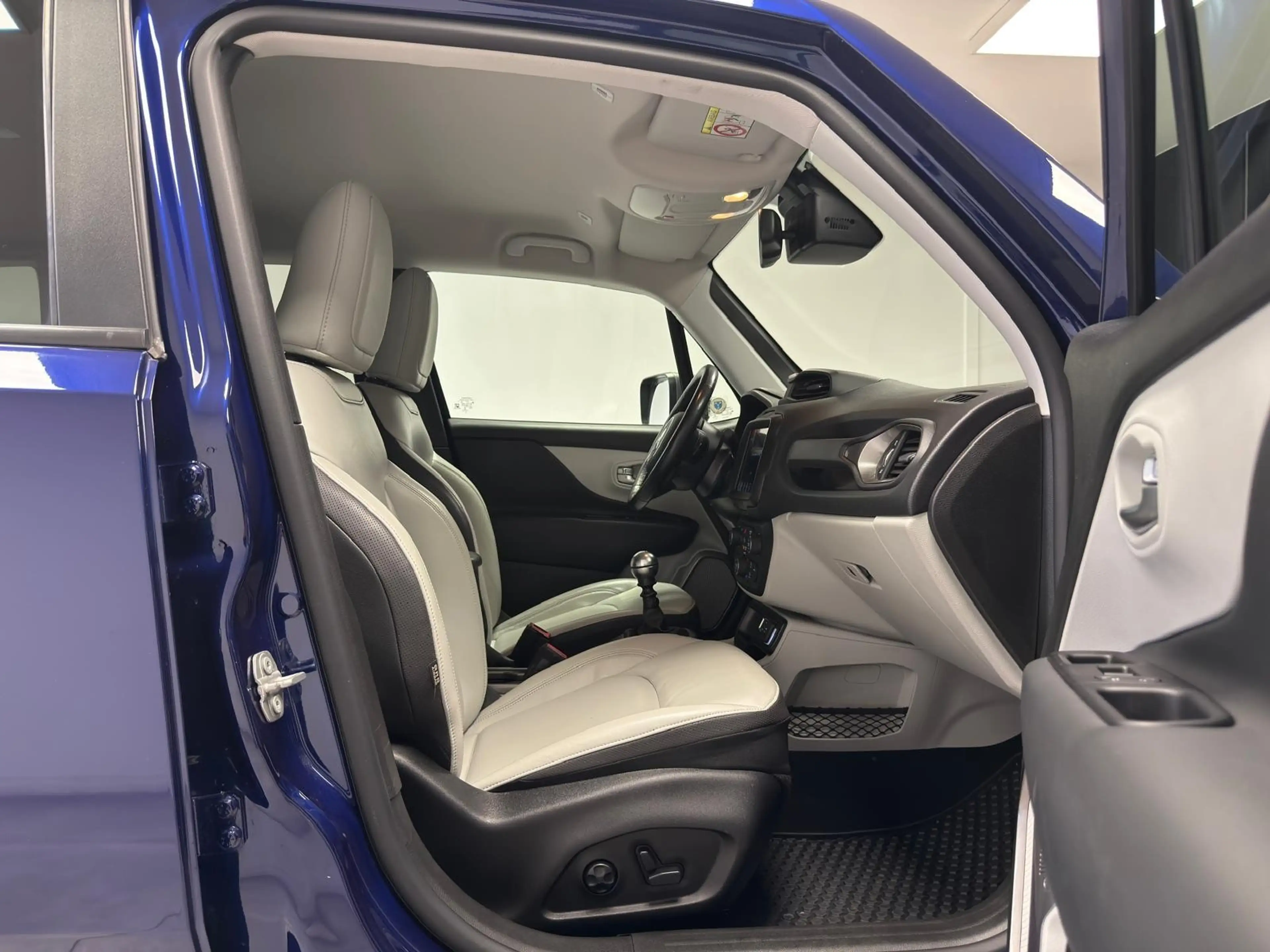 Jeep Renegade Renegade 1.0 T3 Limited*GPS+CAMERA*LED*CUIR*GARANT — photo 12
