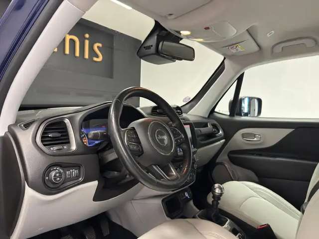 Jeep Renegade — photo 14