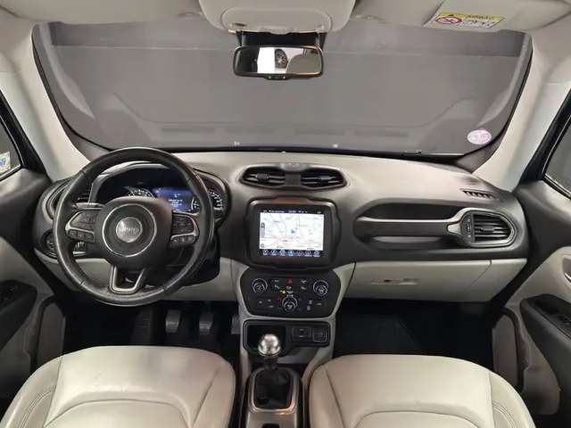 Jeep Renegade — photo 9