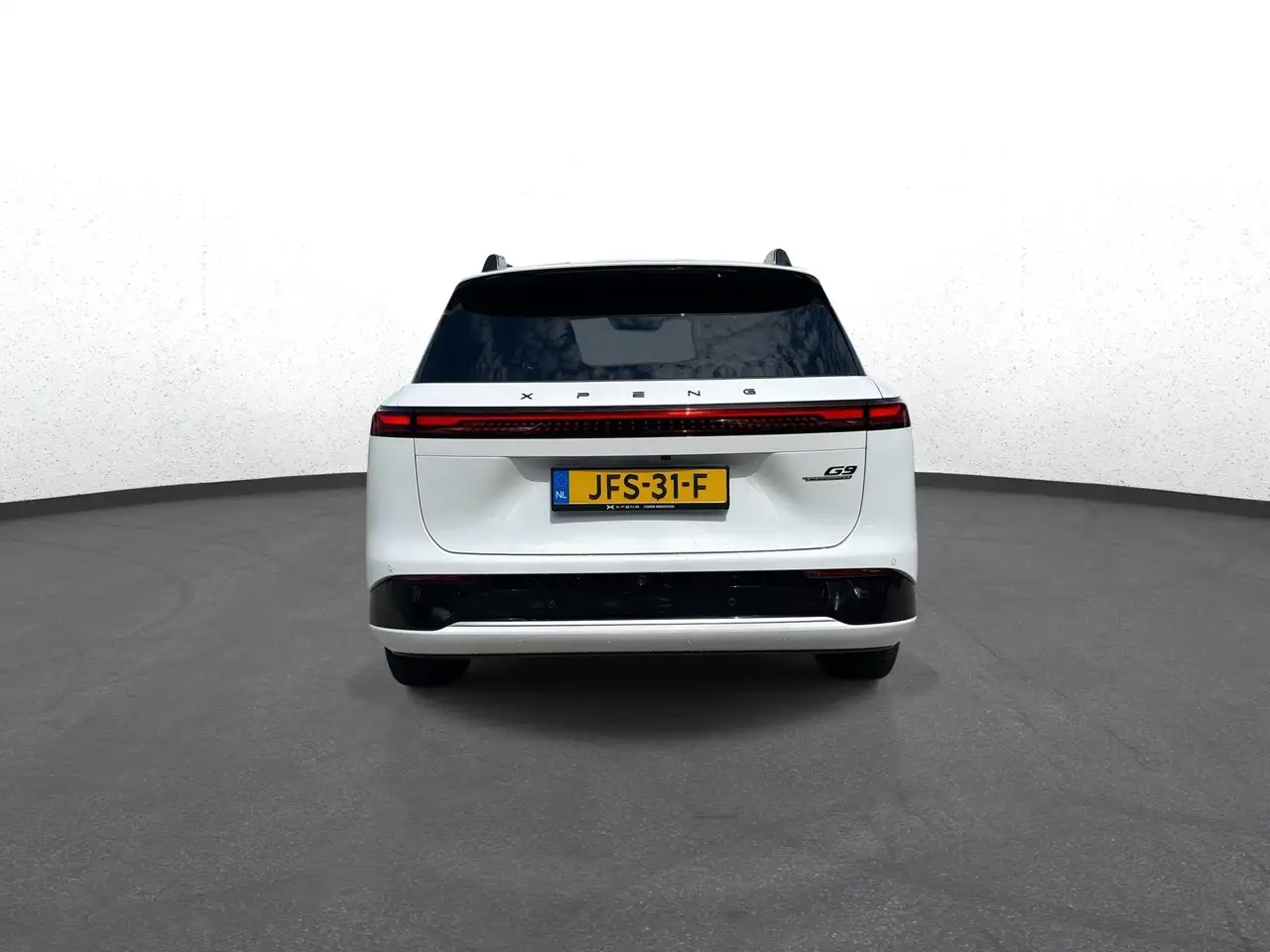 XPENG G9