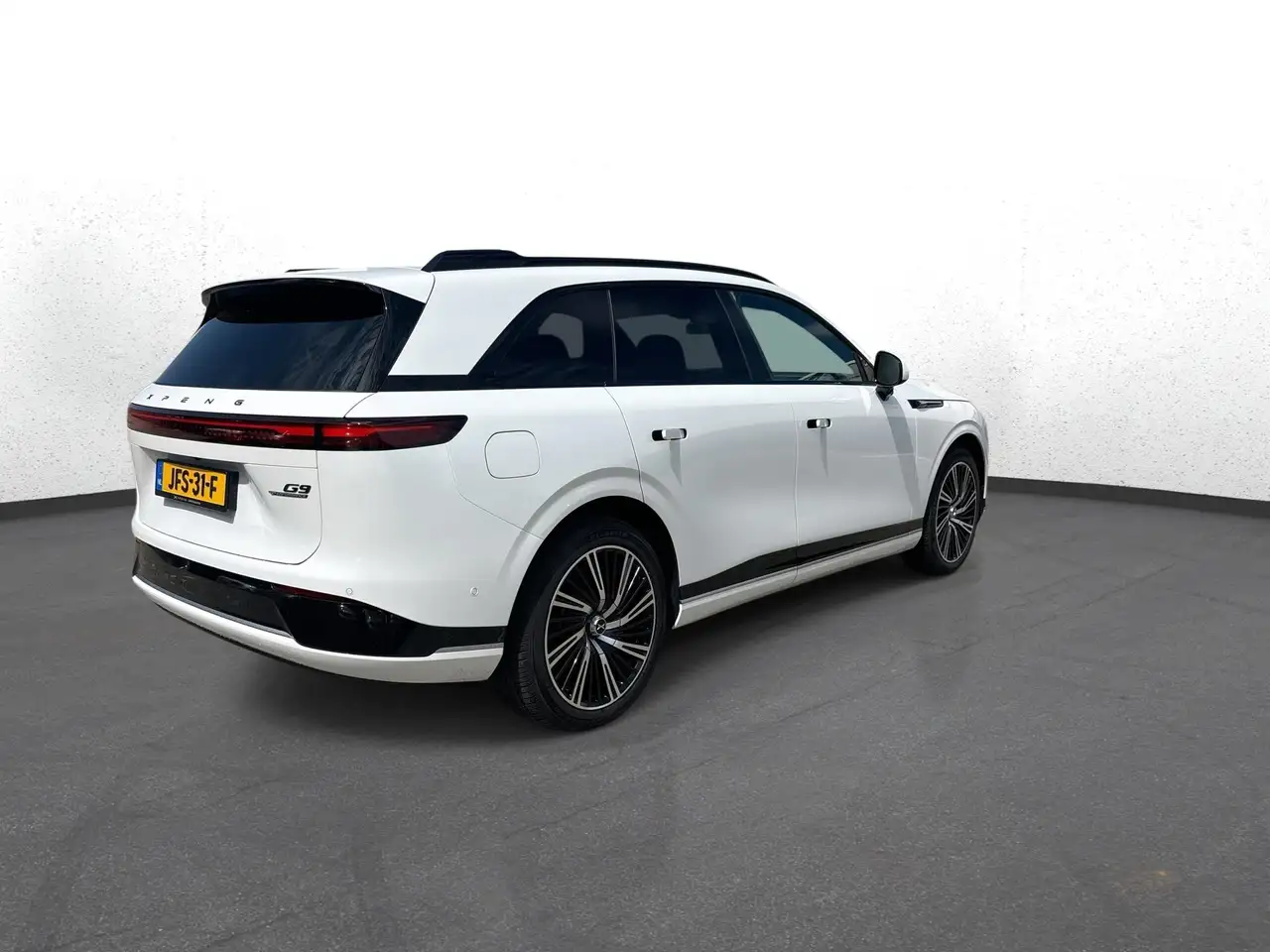 XPENG G9