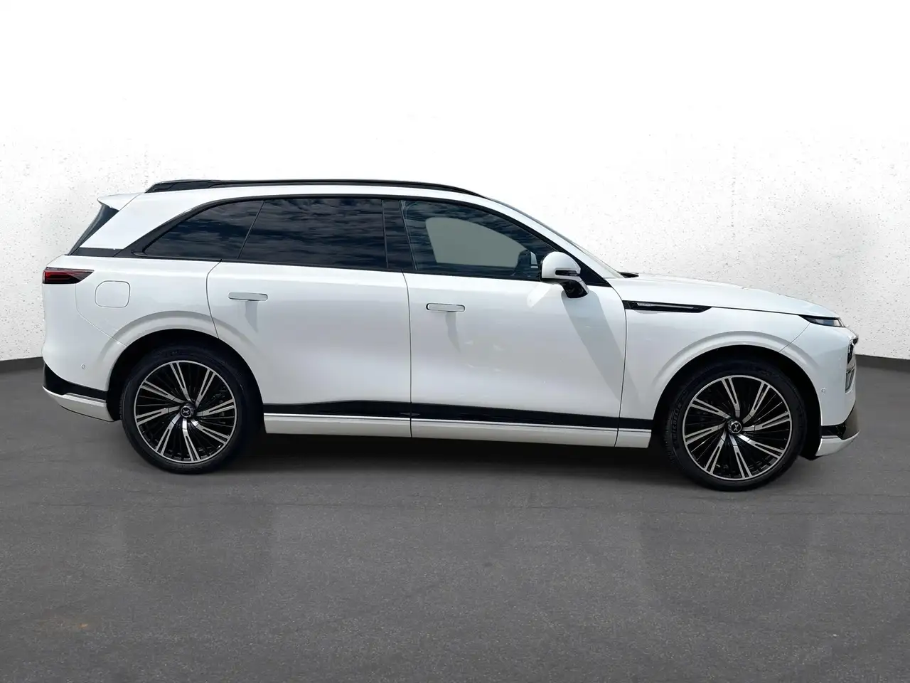 XPENG G9